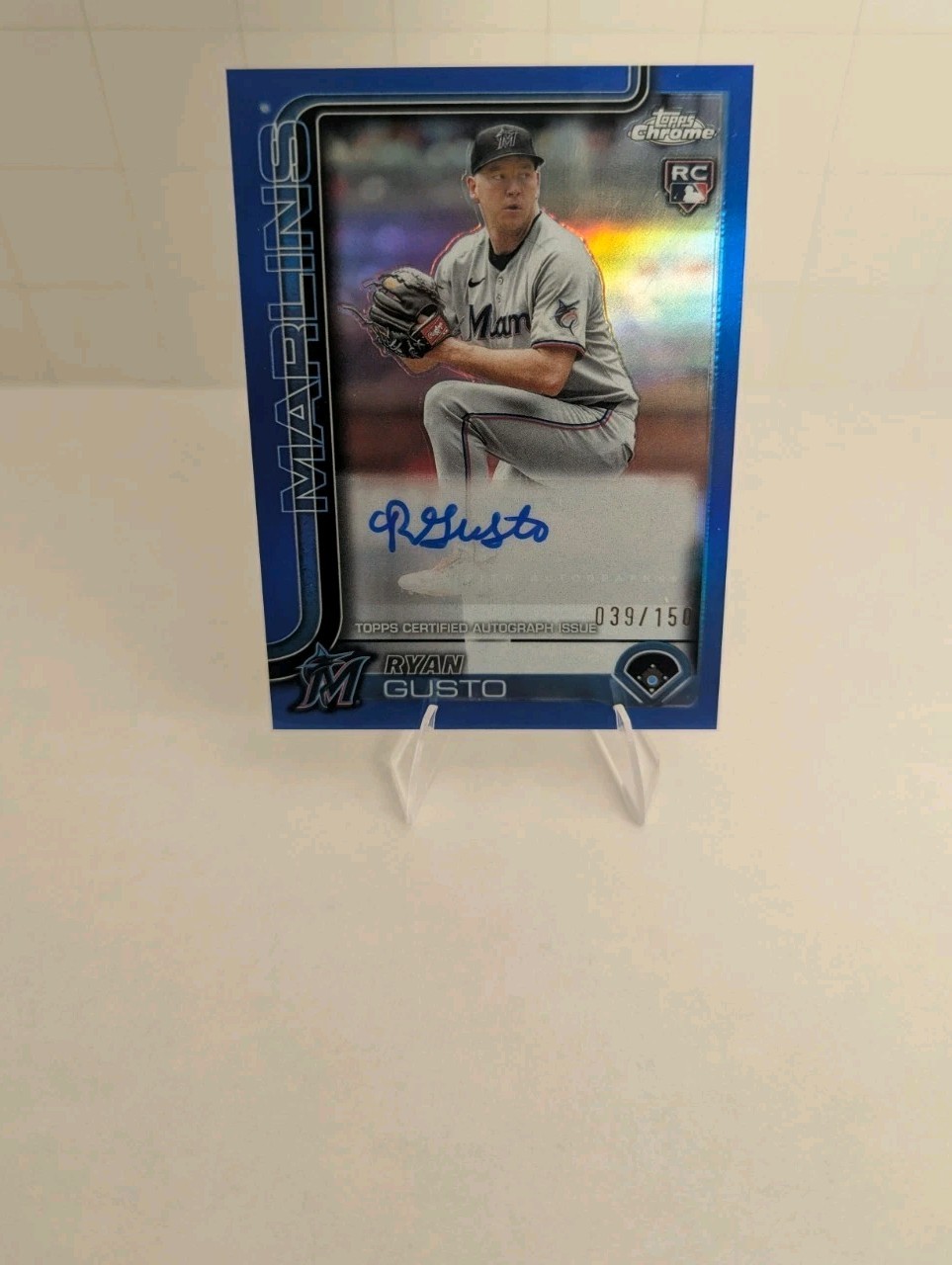2025 Topps Chrome – Autographs Ryan Gusto #AC-RG Blue Refractor /150 (AU, RC)