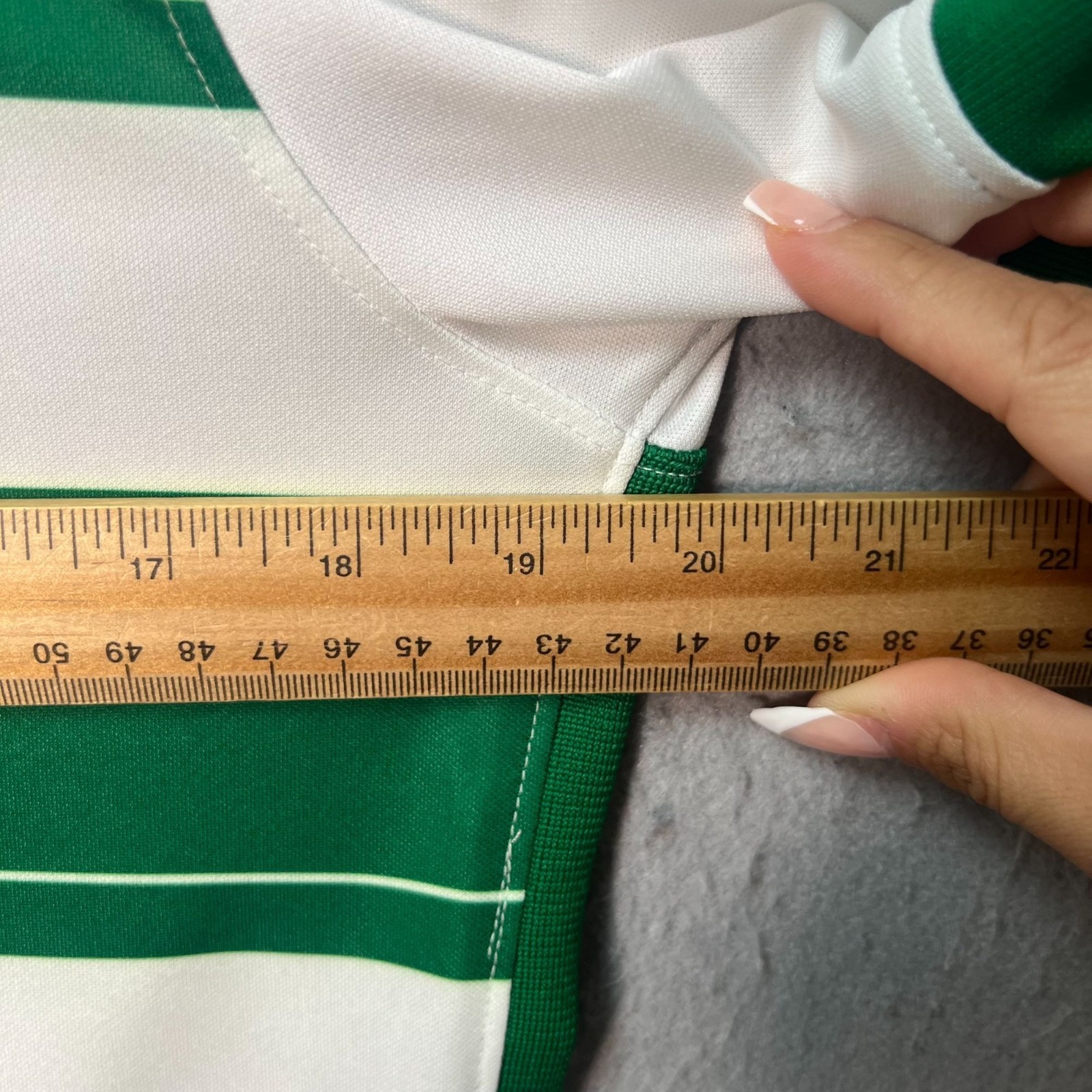 Nike Portugal 2022/23 Home Jersey Green & White Striped Soccer Shirt Size Small