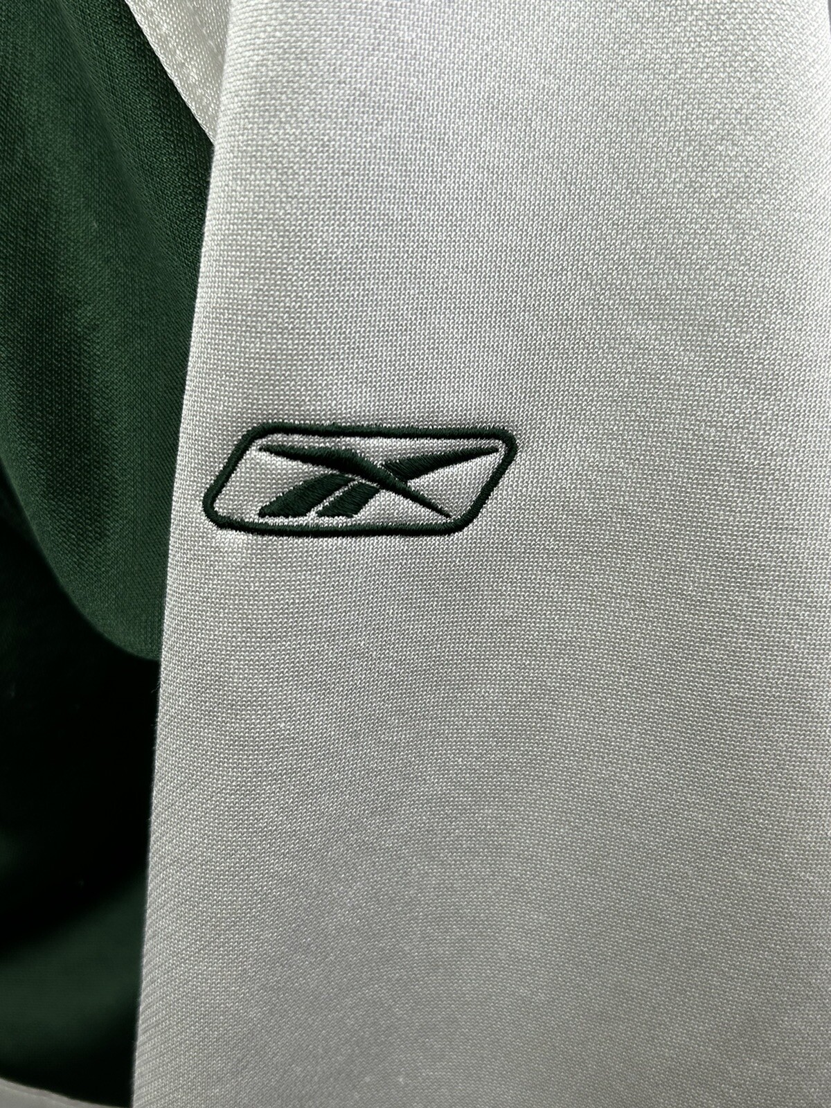 Green Bay Packers Hoodie Mens Medium Multicolor Reebok Stitched Sweatshirt