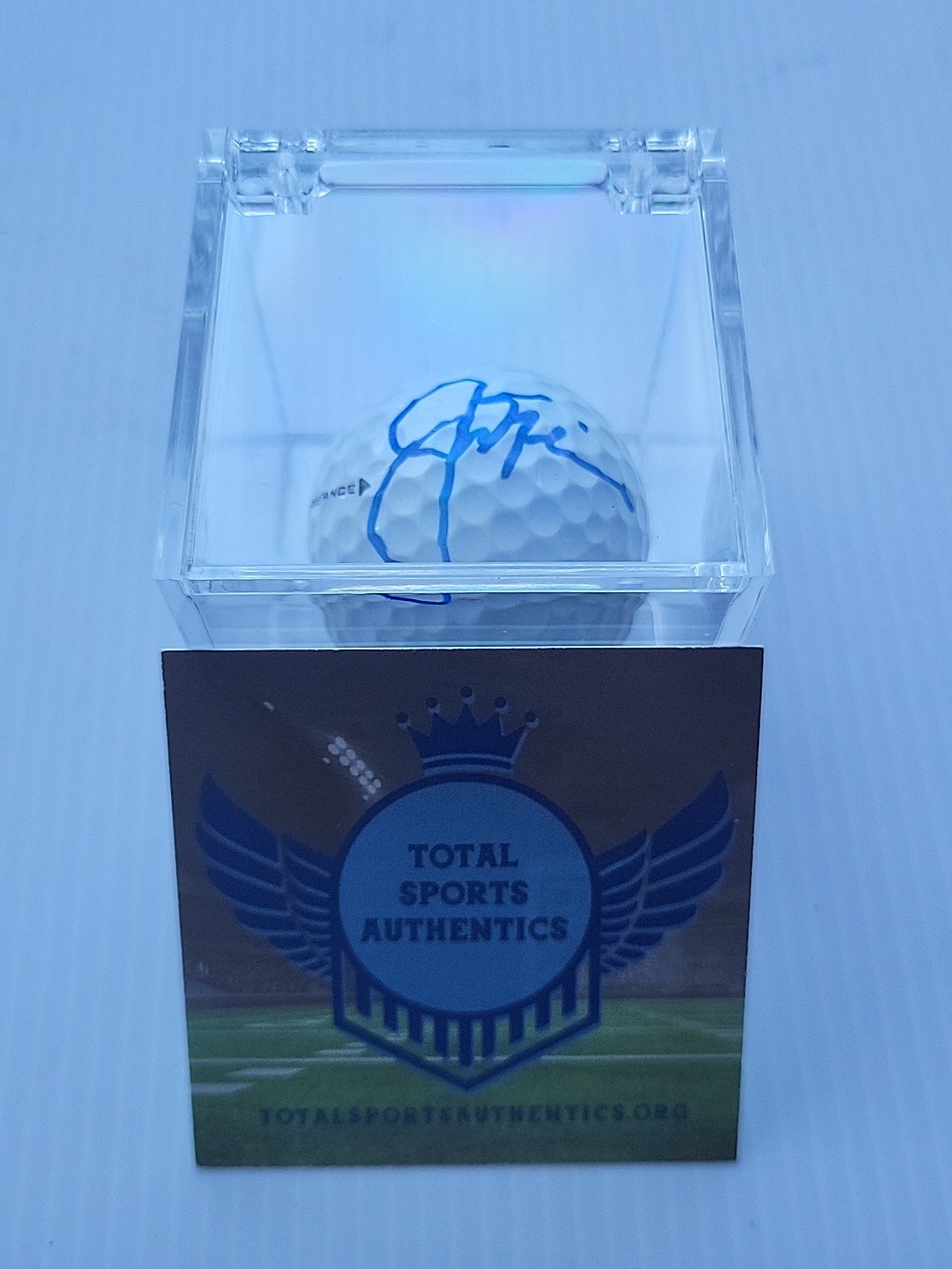 JACK NICKLAUS Hand-Signed Autographed Golfball with COA and (Protective Case)