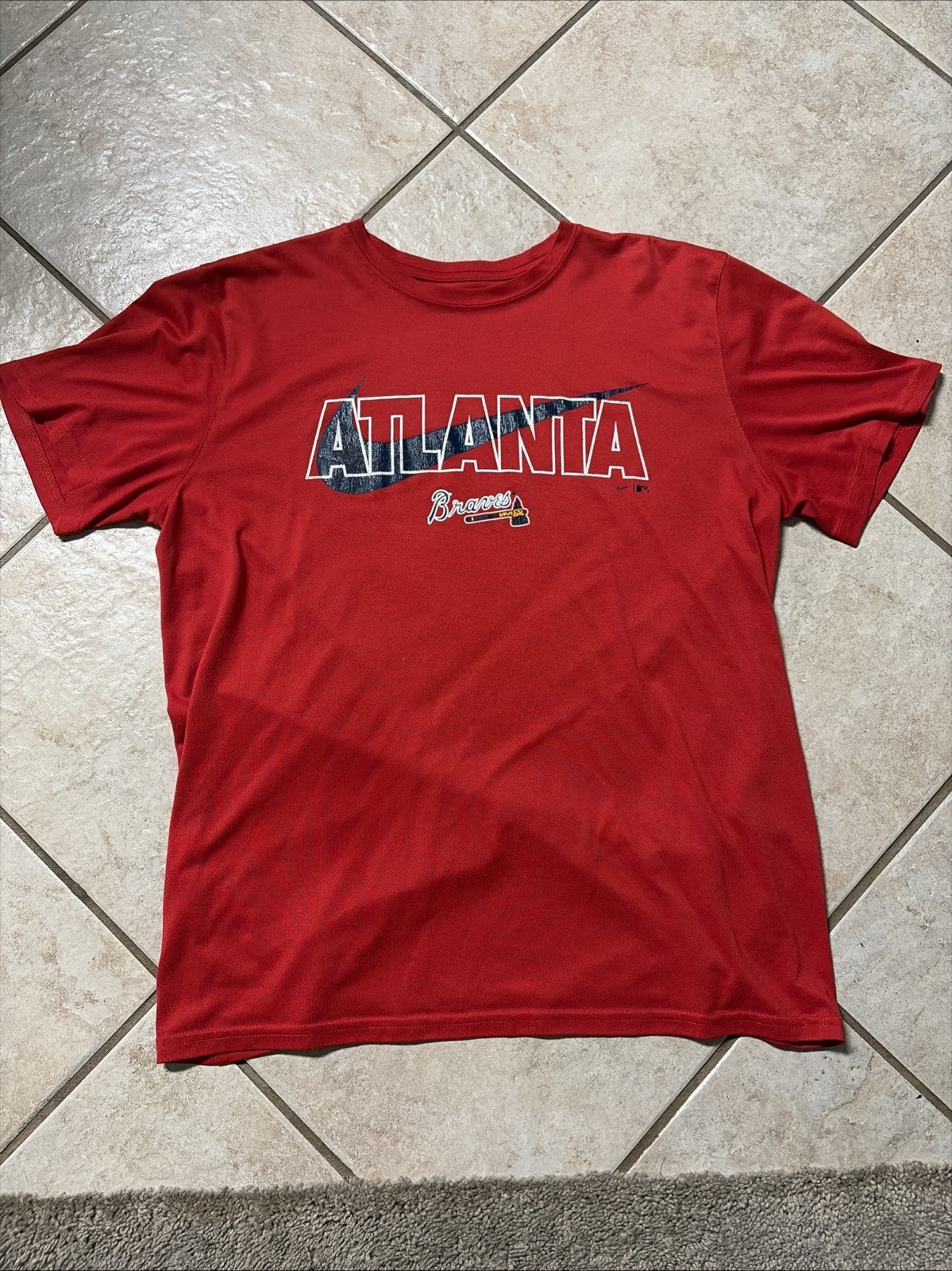Atlanta Braves Men’s Nike Dri Fit T-Shirt – Size Large – EUC