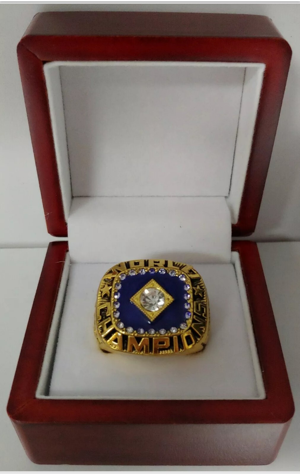 Thurman Munson – 1978 New York Yankees World Series Ring With Wooden Display Box