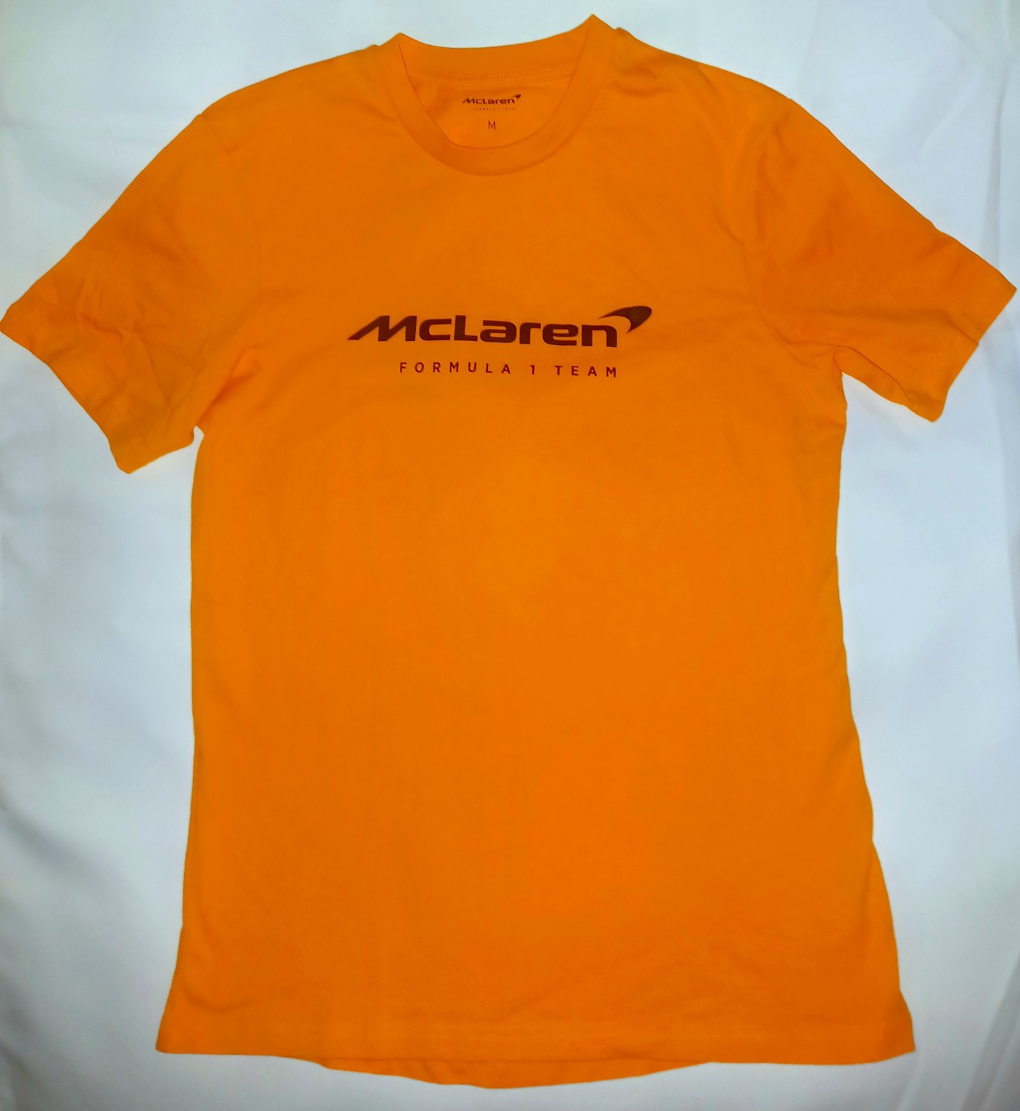 Mclaren Formula 1 Team Cap & T Shirt Size Medium CHEST 42″ Orange Brand New !!