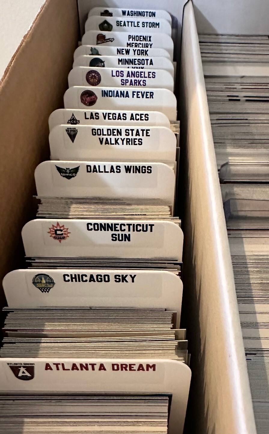 (13) TALL Sports Card Dividers with 13 FREE WNBA Teams Logos Labels