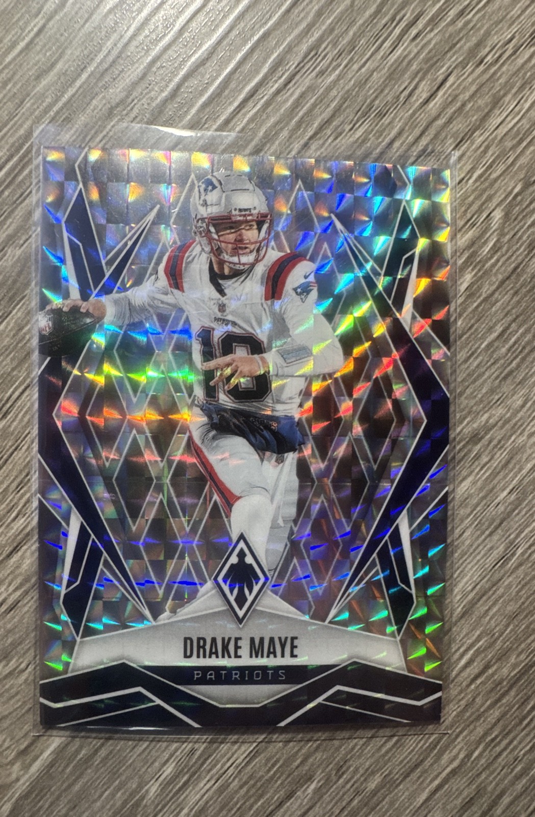 2025 Panini Phoenix – Drake Maye #111 Silver Pyramids