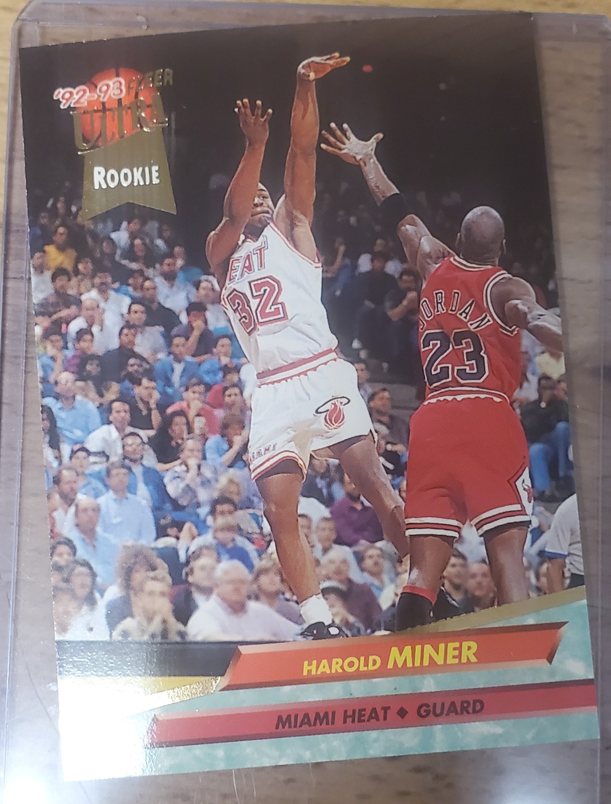 1992-93 FLEER ULTRA – HAROLD MINER HEAT ROOKIE #293 W/ MICHAEL JORDAN