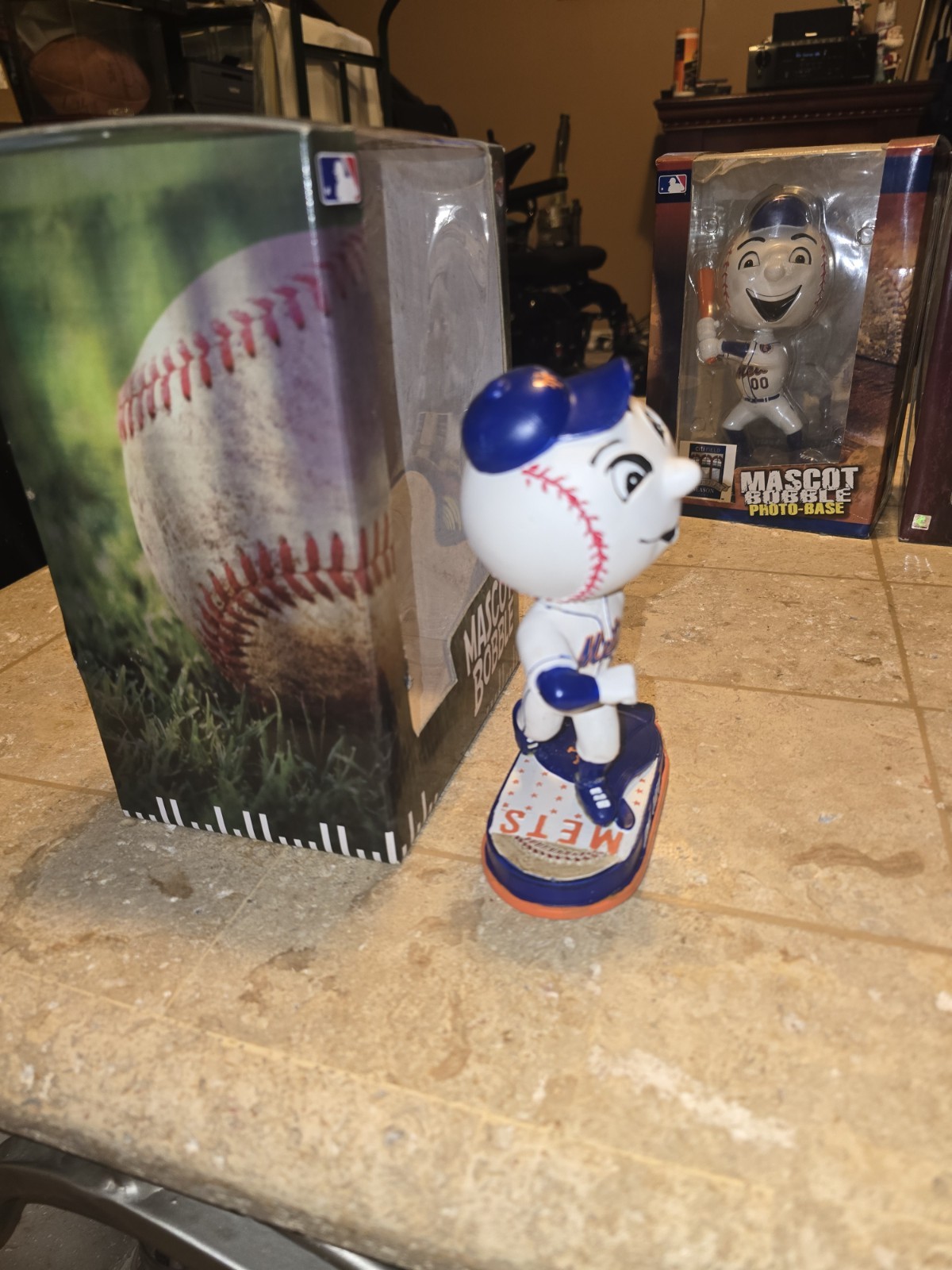 MR MET New York Mets Mascot 2010 Forever Collectibles Foco Bobble head NY Mrs