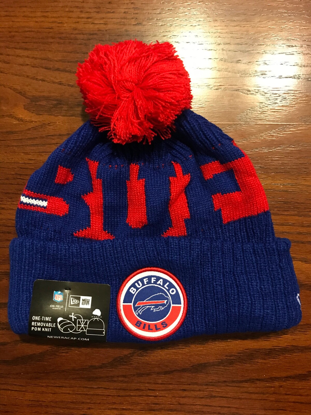 NFL BUFFALO BILLS 2024 NEW ERA SIDELINE ON FIELD SPORT KNIT Beanie POM POM