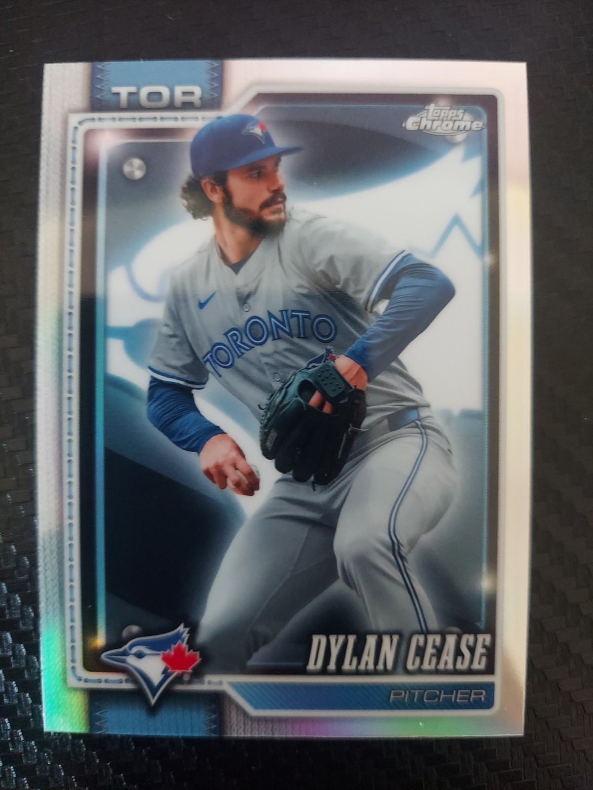 Topps Chrome 2026 Dylan Cease Light board Logo