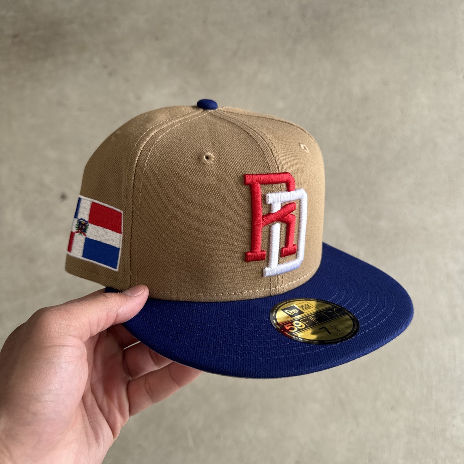 Dominican Republic World Baseball Classic Fitted Hat New Era 59FIFTY Khaki 7 1/2