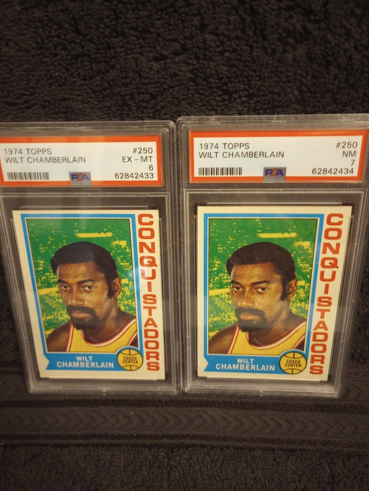 1974 WILT CHAMBERLAIN TOPPS #250 LOT (2) SAN DIEGO CONQUISTADORS PSA 6,7 EX-NRMT