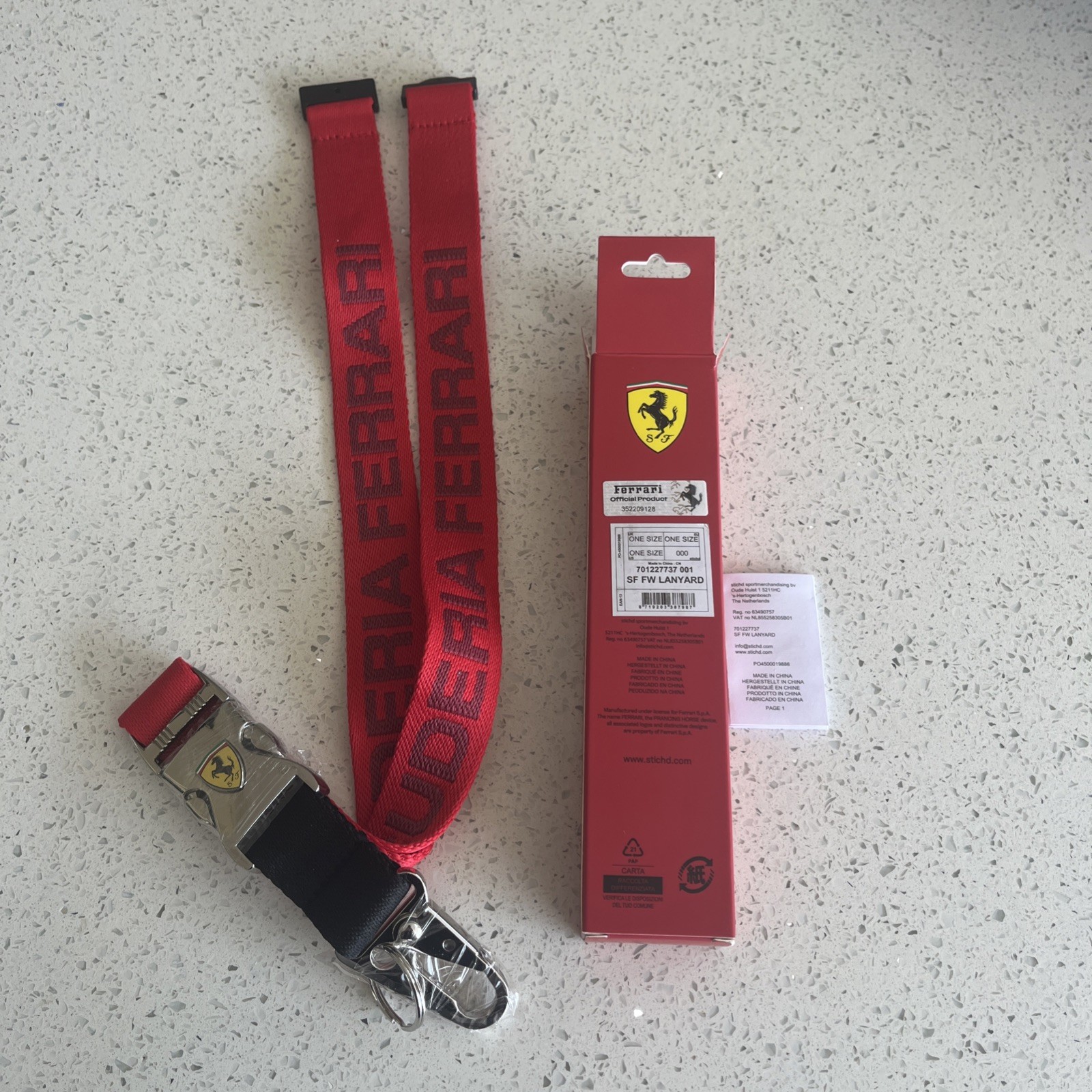 Scuderia Ferrari F1 Lanyard Unisex – Red perfect condition, original box