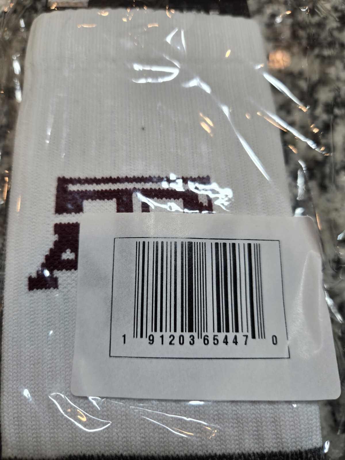 2 Pair Texas A&M Aggies Socks Strideline Crew Knit University NCAA Athletic Wear