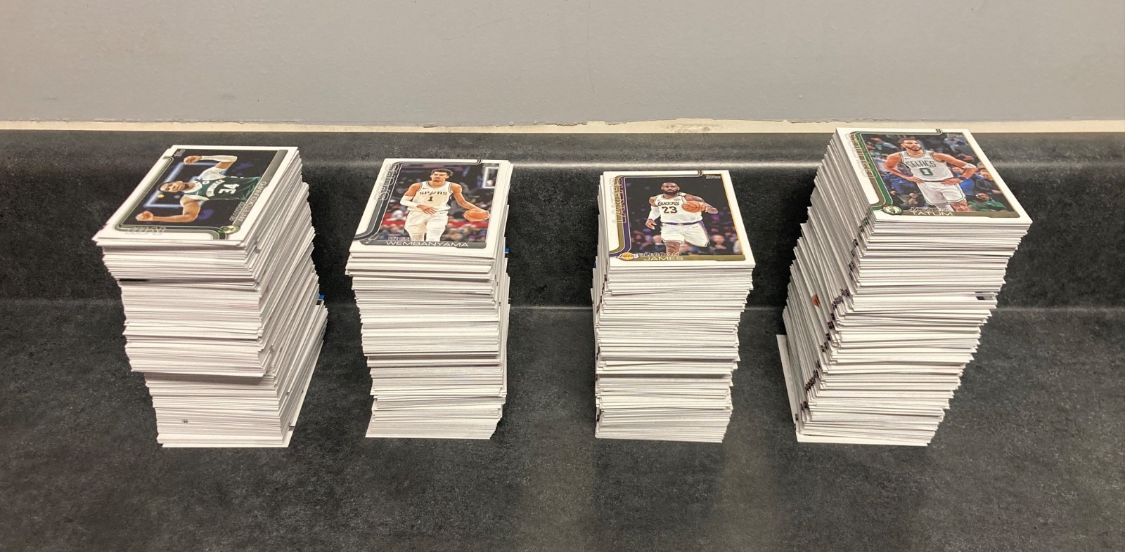 2025-26 Topps NBA Basketball Base Cards – Choose Card – Free Shipping #1-200