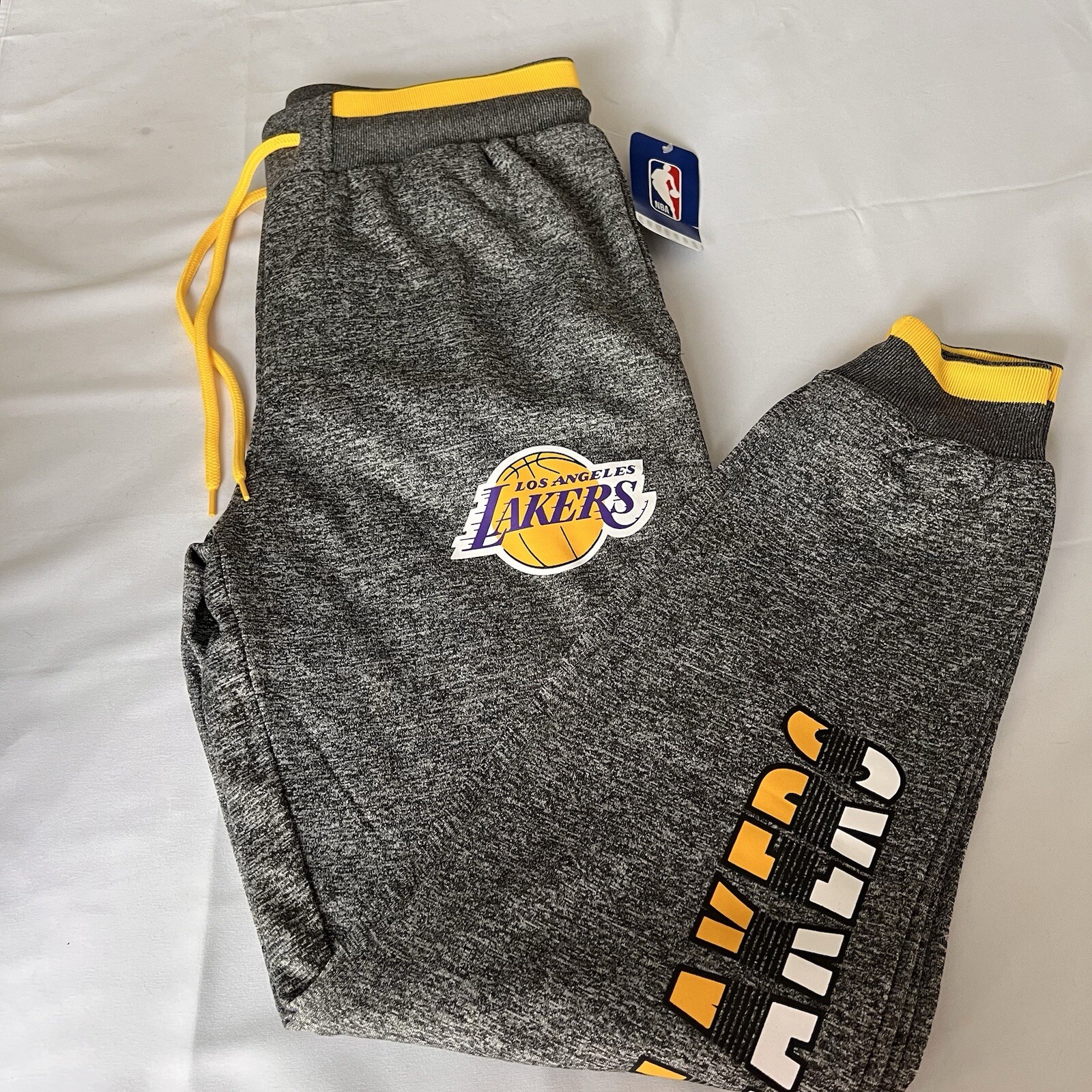 NBA Los Angeles Lakers Men’s Fleece Jogger Small NWT