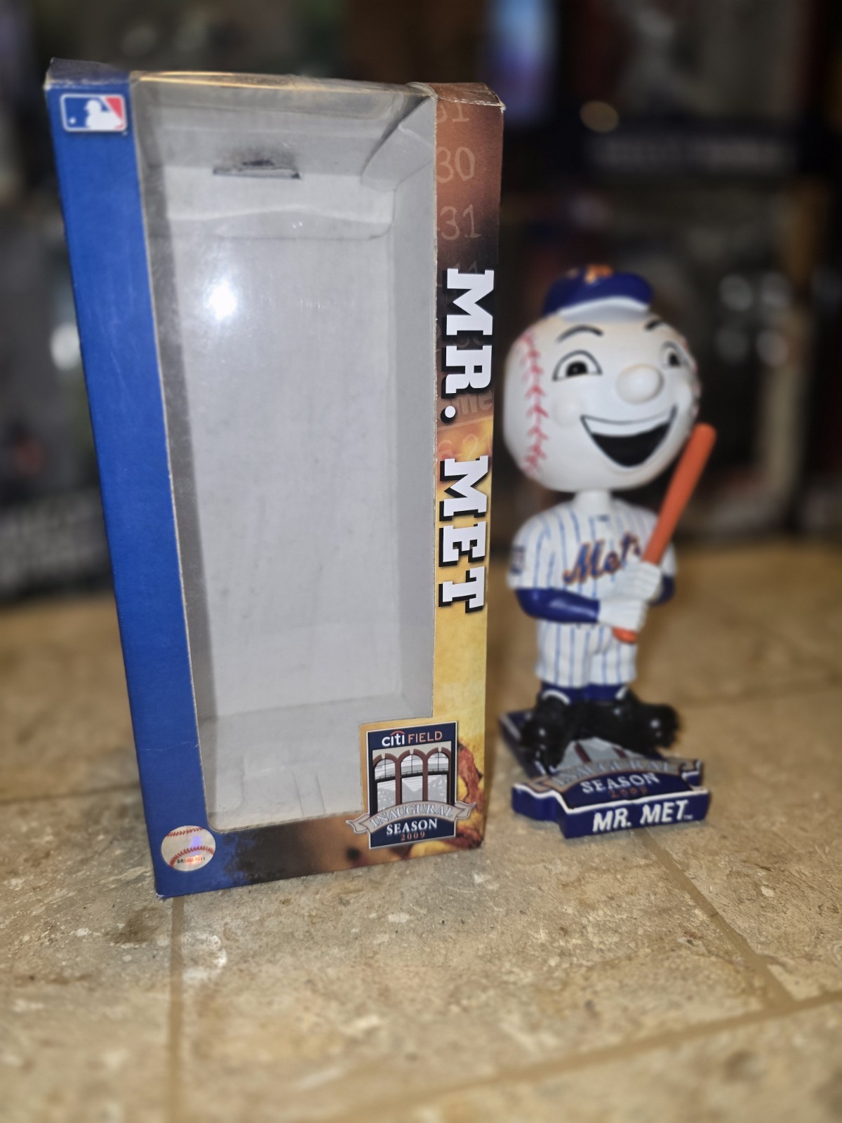 Stadium Exclusive 2009 Mr Met bobble head Citi Field New York Mets Mascot Ny Mrs