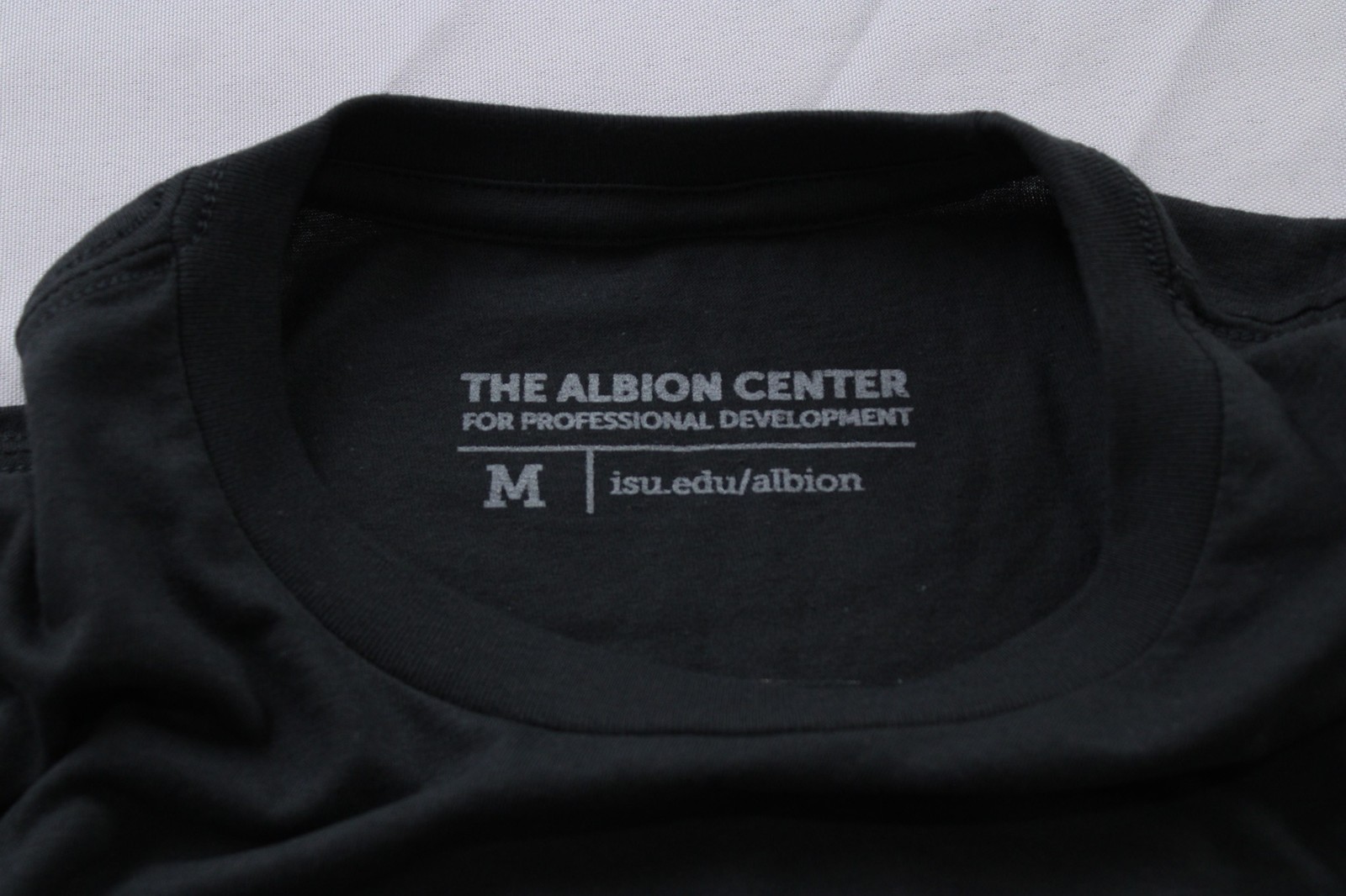 Idaho State Bengals Unisex Adult’s The Albion Center Tee EJ3 Gray Size Medium