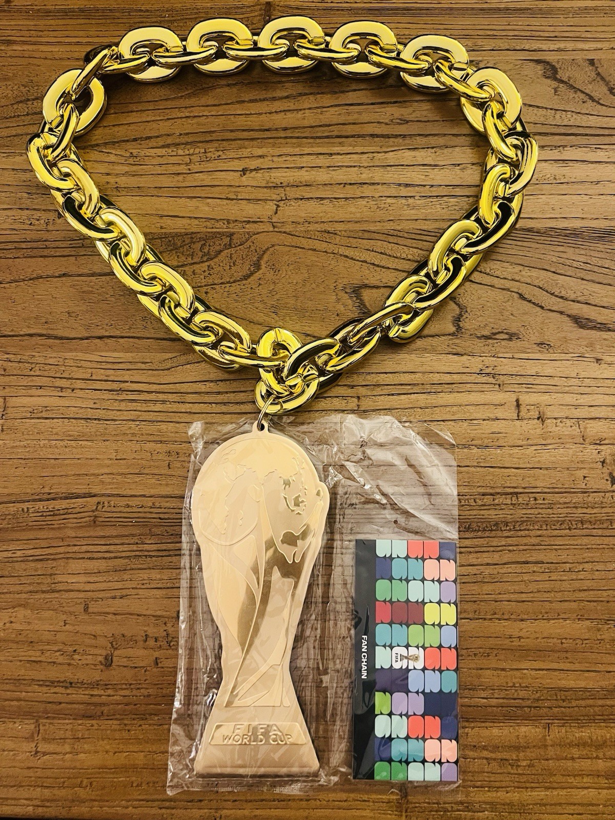 Official Licensed ’26 FIFA World Cup Chunky Fan Chain Necklace w/ Trophy Pendant