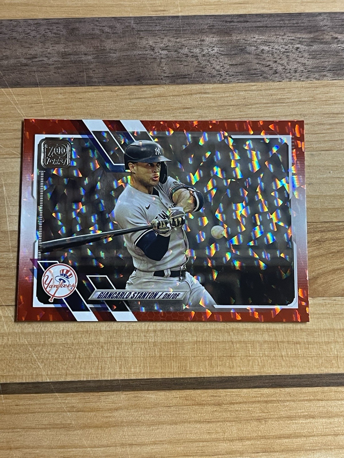 2021 Topps Red Sparkle Foil Parallel Giancarlo Stanton #642 Red /199 Yankees