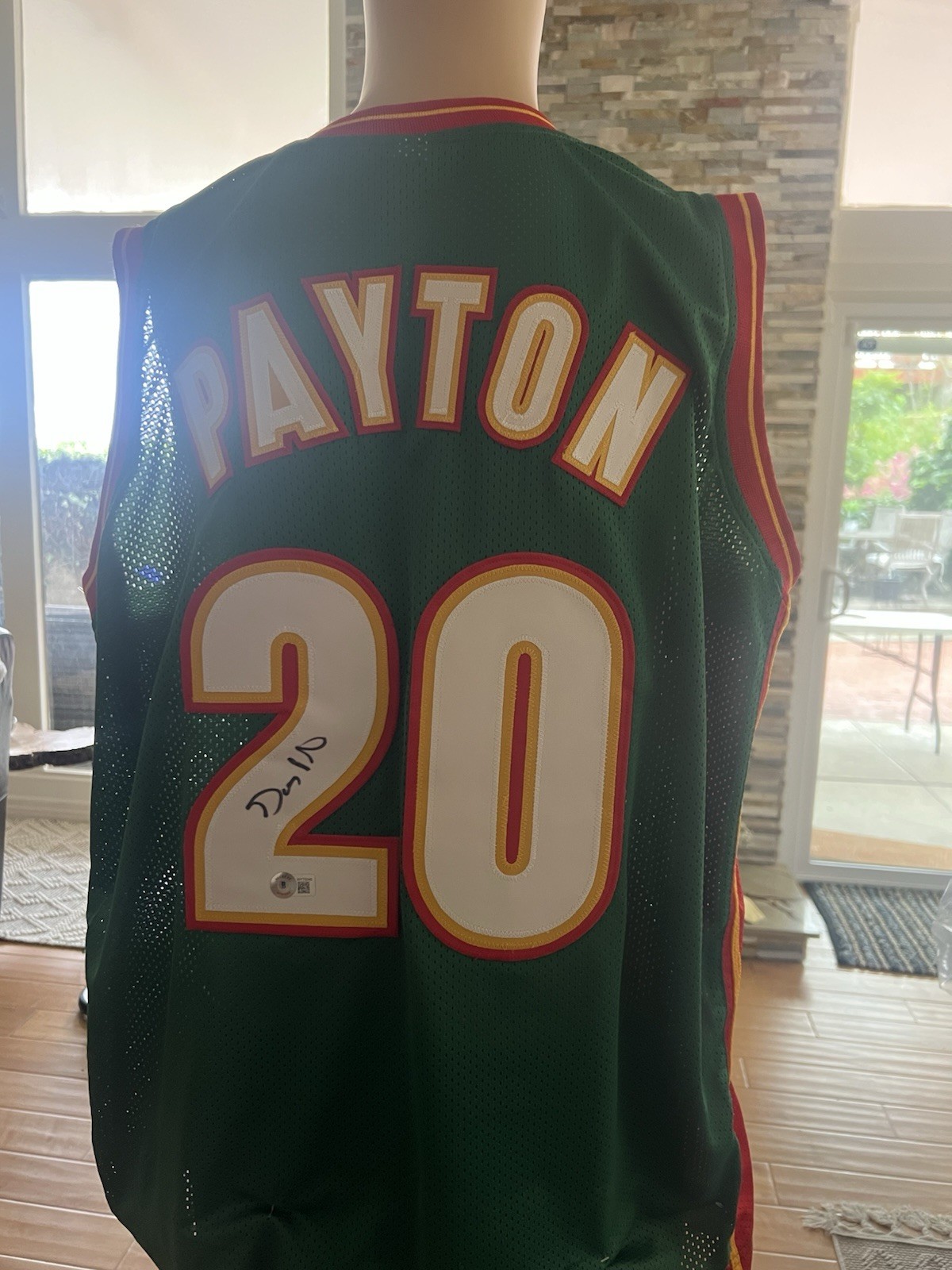 Gary Payton Autographed “The Glove” Seattle SuperSonics Jersey – Beckett COA