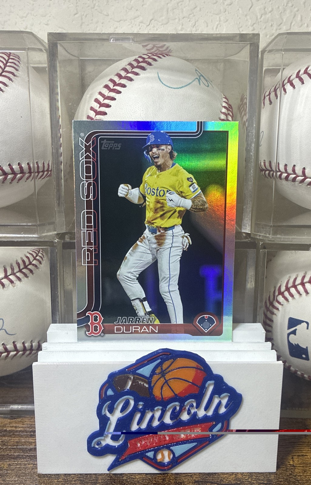 2025 Topps Series 2 – Jarren Duran #587 Rainbow Foilboard