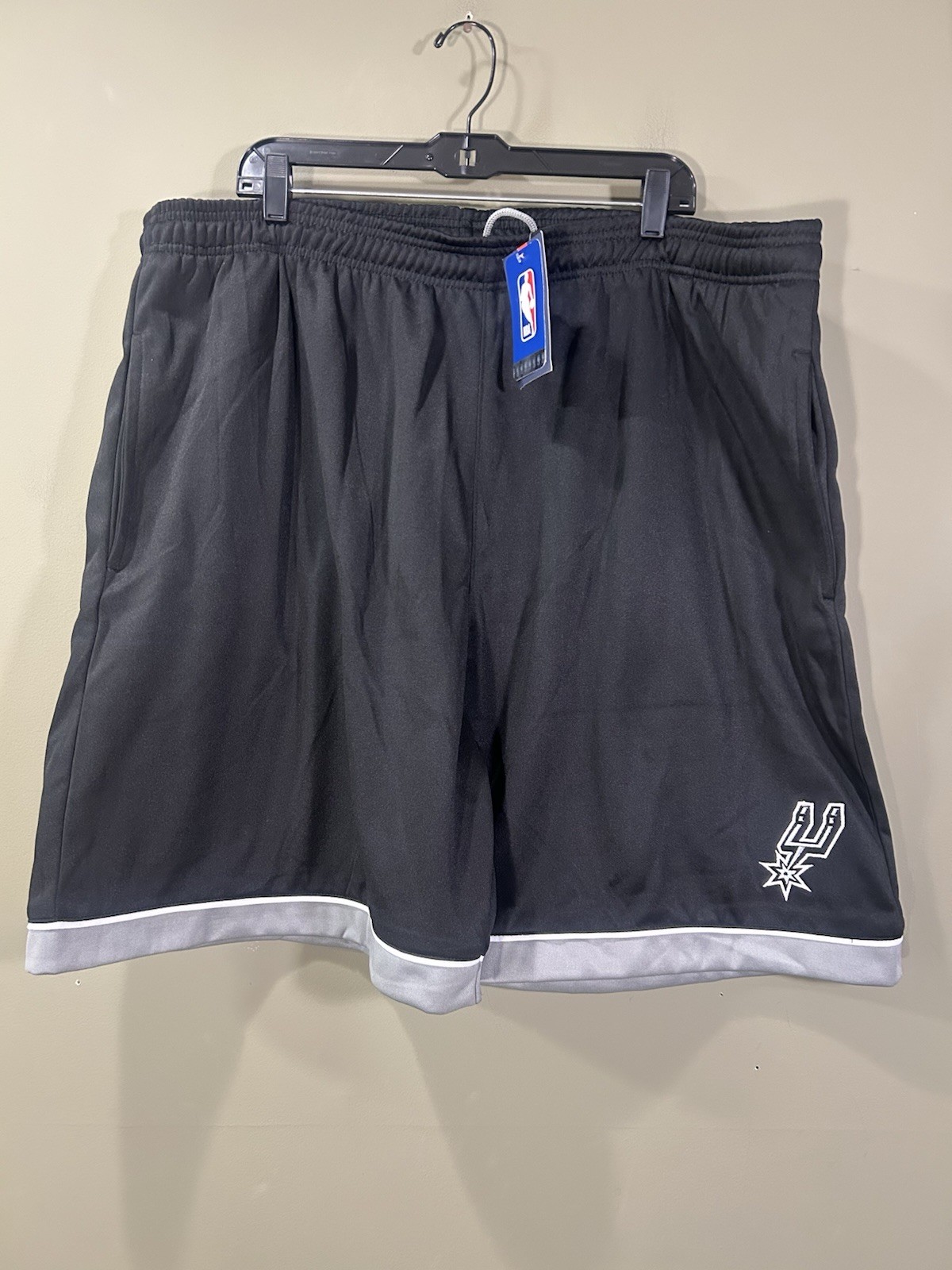 San Antonio Spurs Shorts Mens Sz 3XL Black NBA Basketball Pockets Fanatics NWT