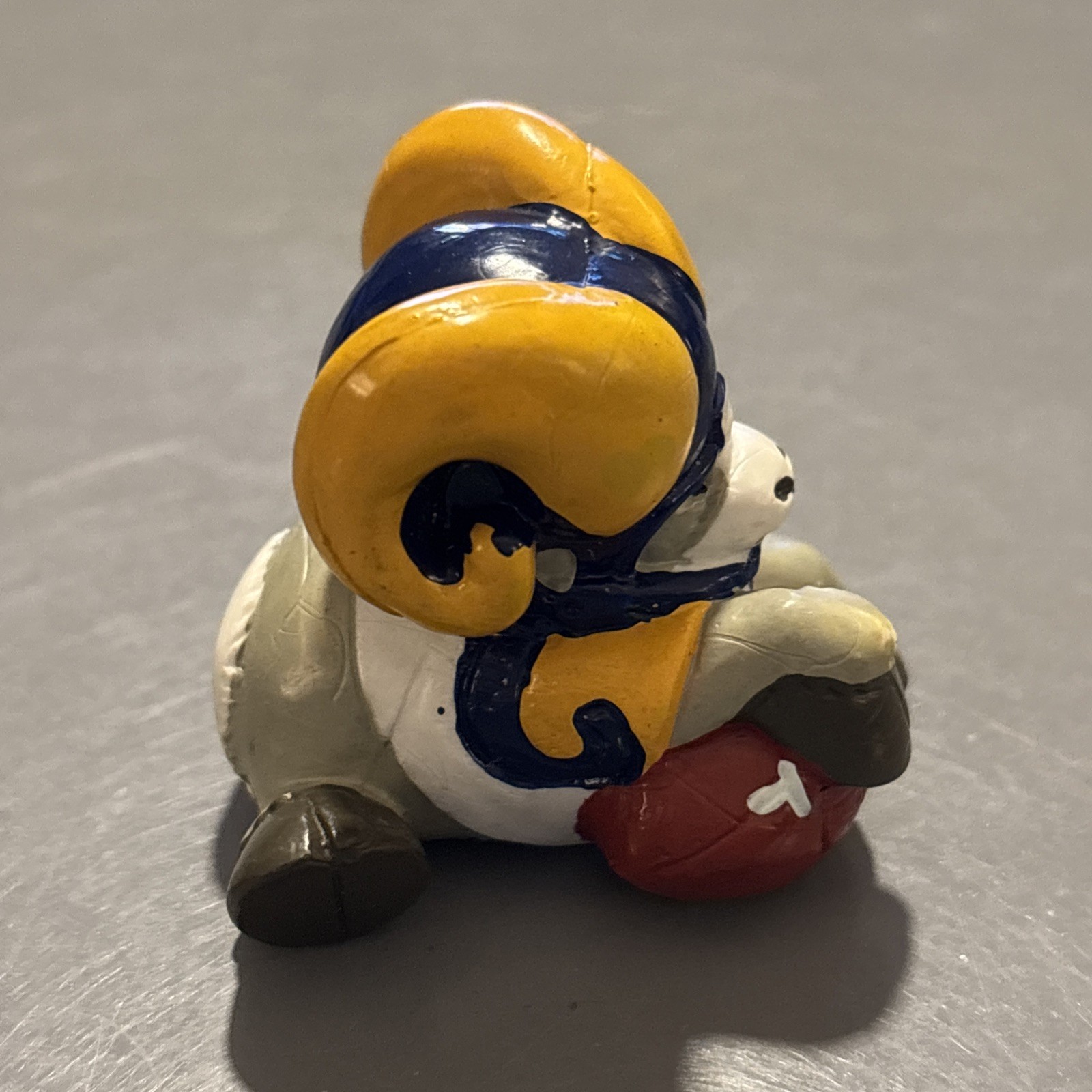 Vintage 1983 NFL Huddles LOS ANGELES RAMS Mascot 2” Tall PVC Figure