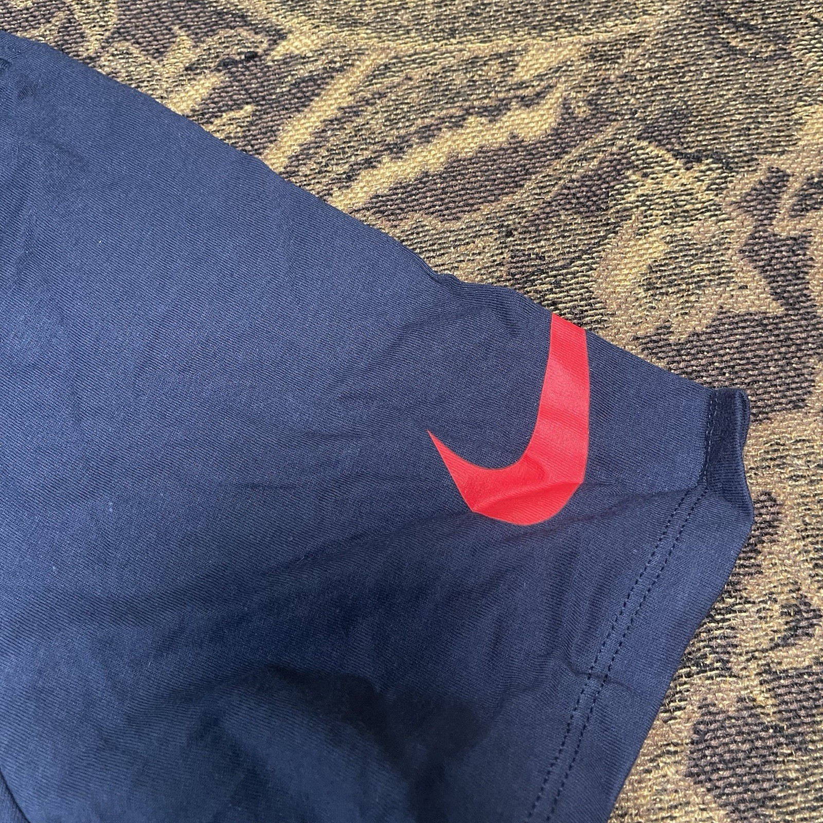 Team USA Soccer Logo Nike Men’s Shirt Navy Blue Size XL Graphic Tee New