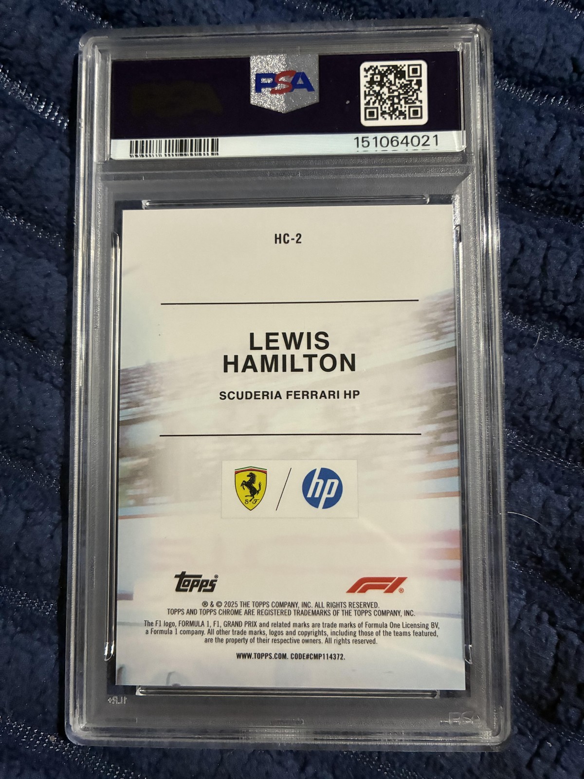 2025 Topps Chrome LogoFractor Formula 1 Lewis Hamilton Helmet Gold #/50