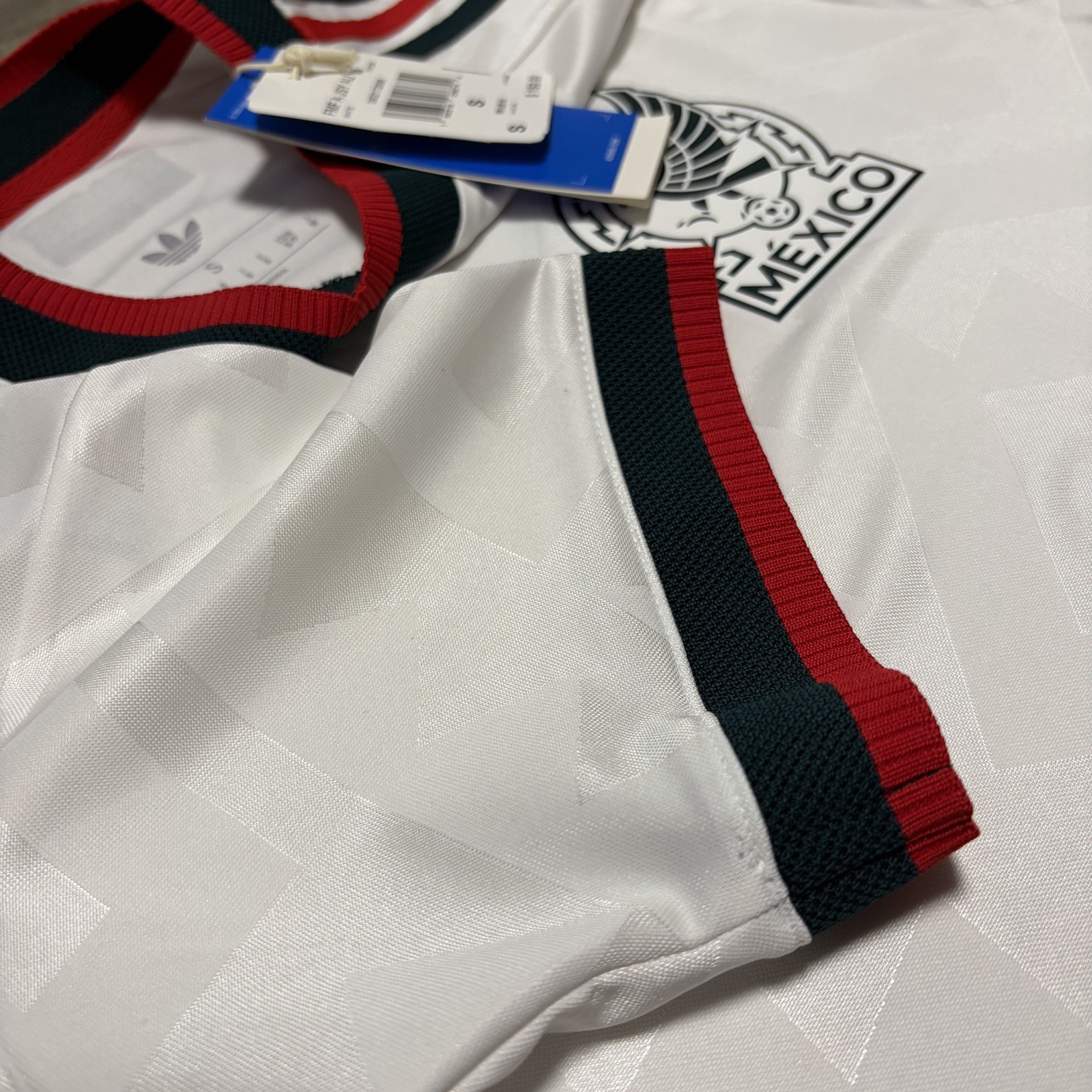 2026 Mexico Authentic Away Adidas World Cup Jersey Men’s Small JY5539 NWT