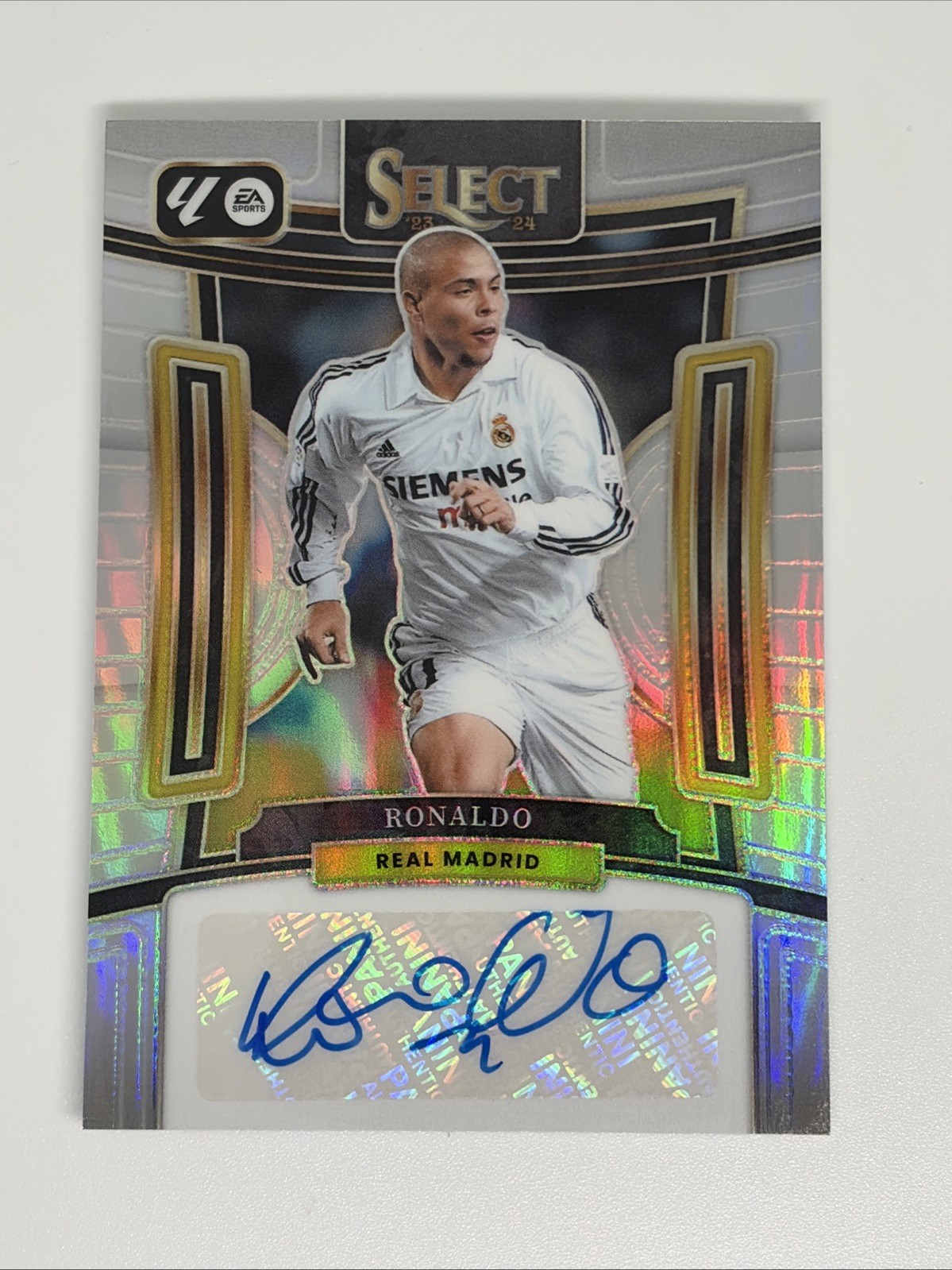 Ronaldo R9 – 2023 Prizm Select La Liga Signatures – Auto – Real Madrid NM