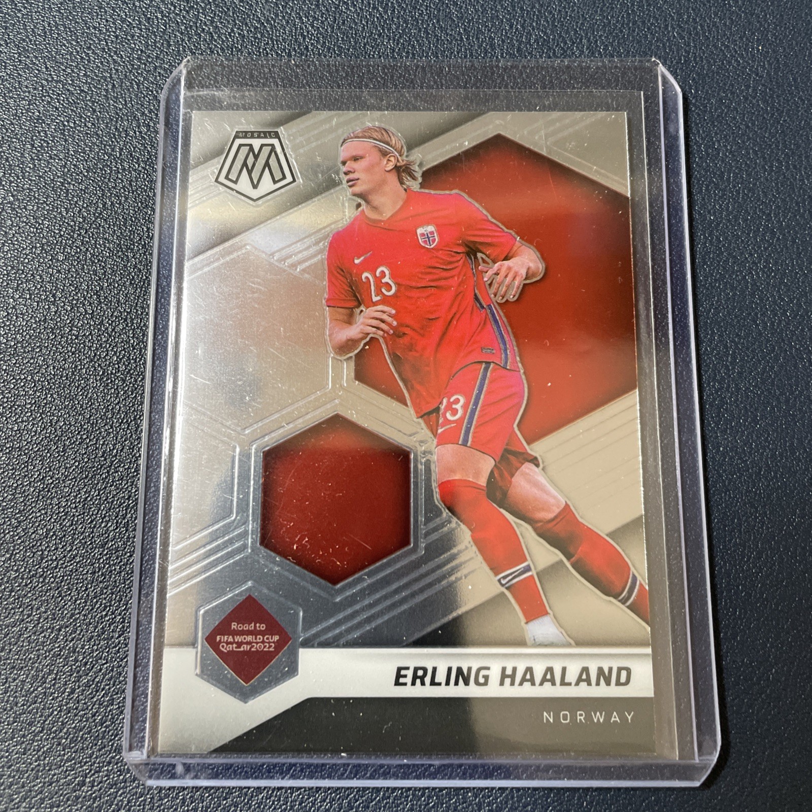 2021-22 Panini Mosaic FIFA Road to World Cup Erling Haaland #56 Norway