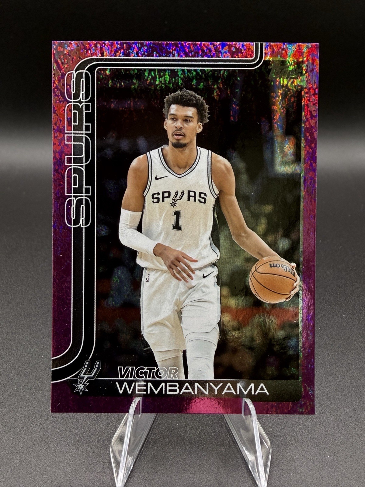 2025-26 Topps Basketball Victor Wembanyama #195 Pink Sand Glitter Spurs SP