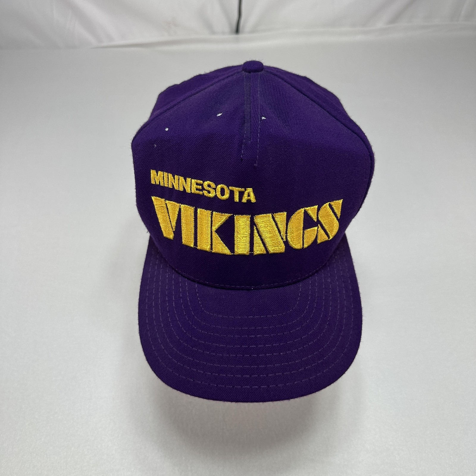 Vintage Minnesota Vikings Hat Cap Snap Back Mens Large Purple NFL Football AJD