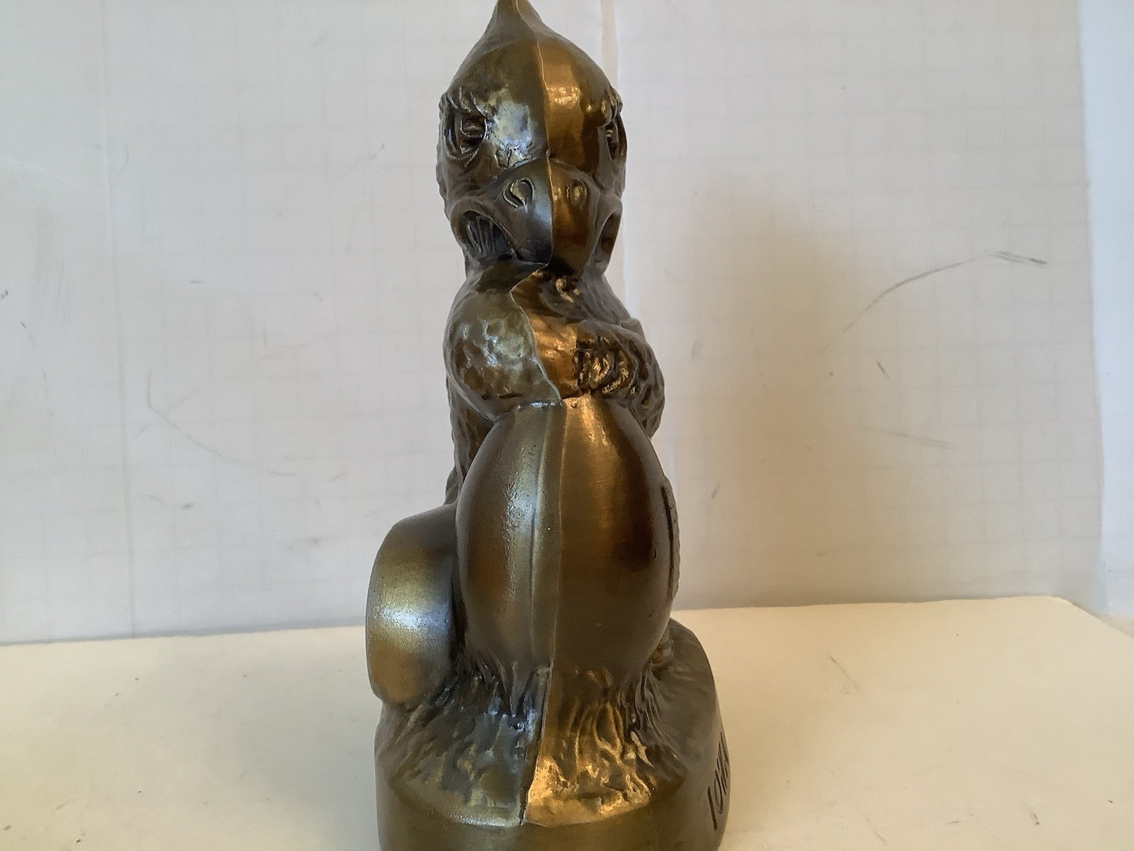 Iowa State University ISU Cyclones Mascot Cy The Cardinal 6.75″ Metal Bank
