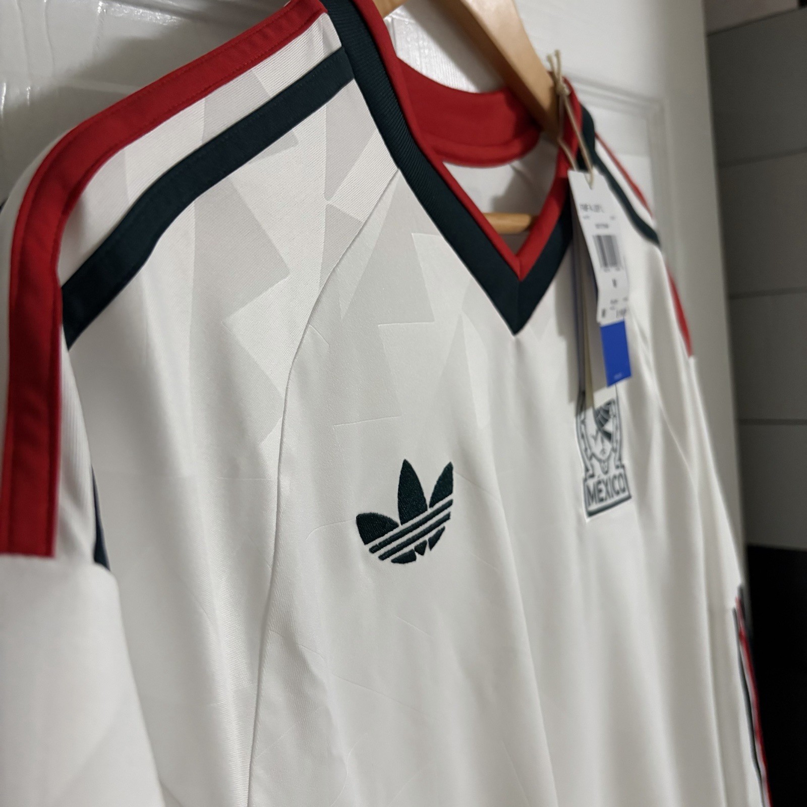 Mexico Adidas Away 2026 World Cup Jersey Size Medium – JZ2769 (Long Sleeve) NWT