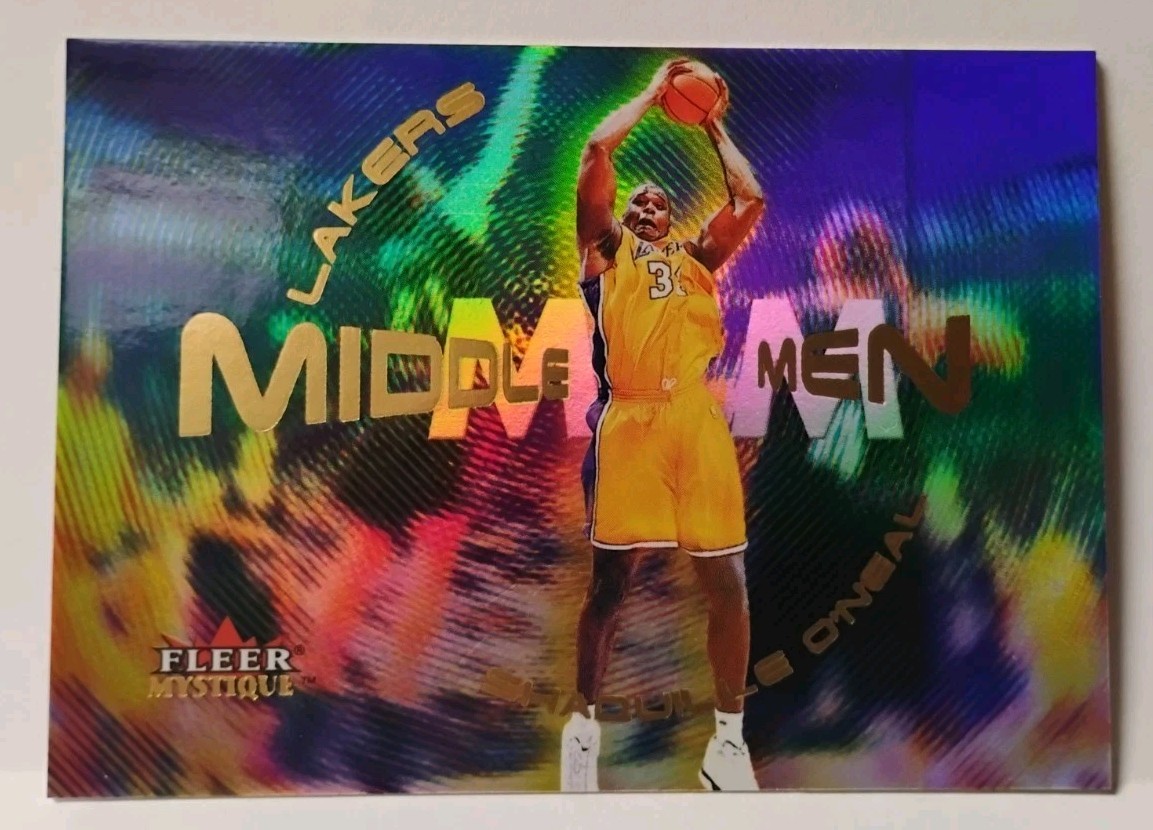 Shaquille O’Neal 2000-01 Fleer Mystique Middle Men Insert #1MM HOF Lakers NM-MT