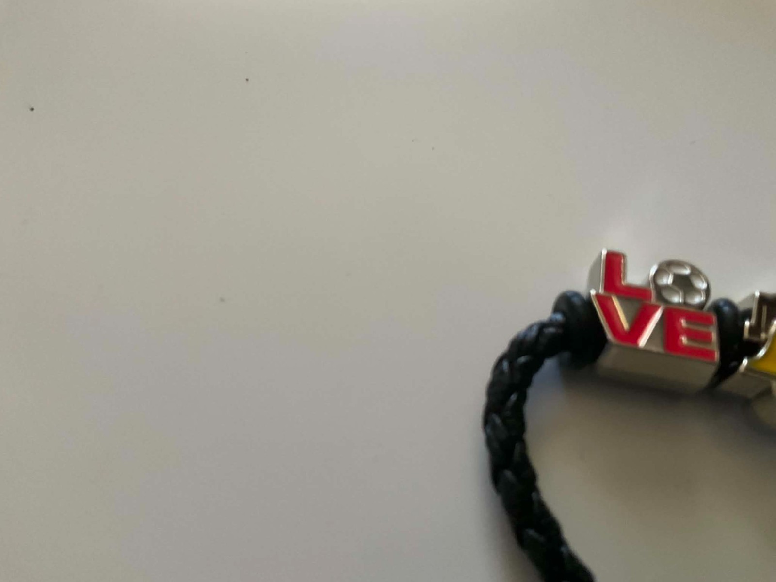 2026 FIFA WORLD CUP PICK A CHARM FOR A BRACELET LOVE PARK-USA MASCOT-PHILLY