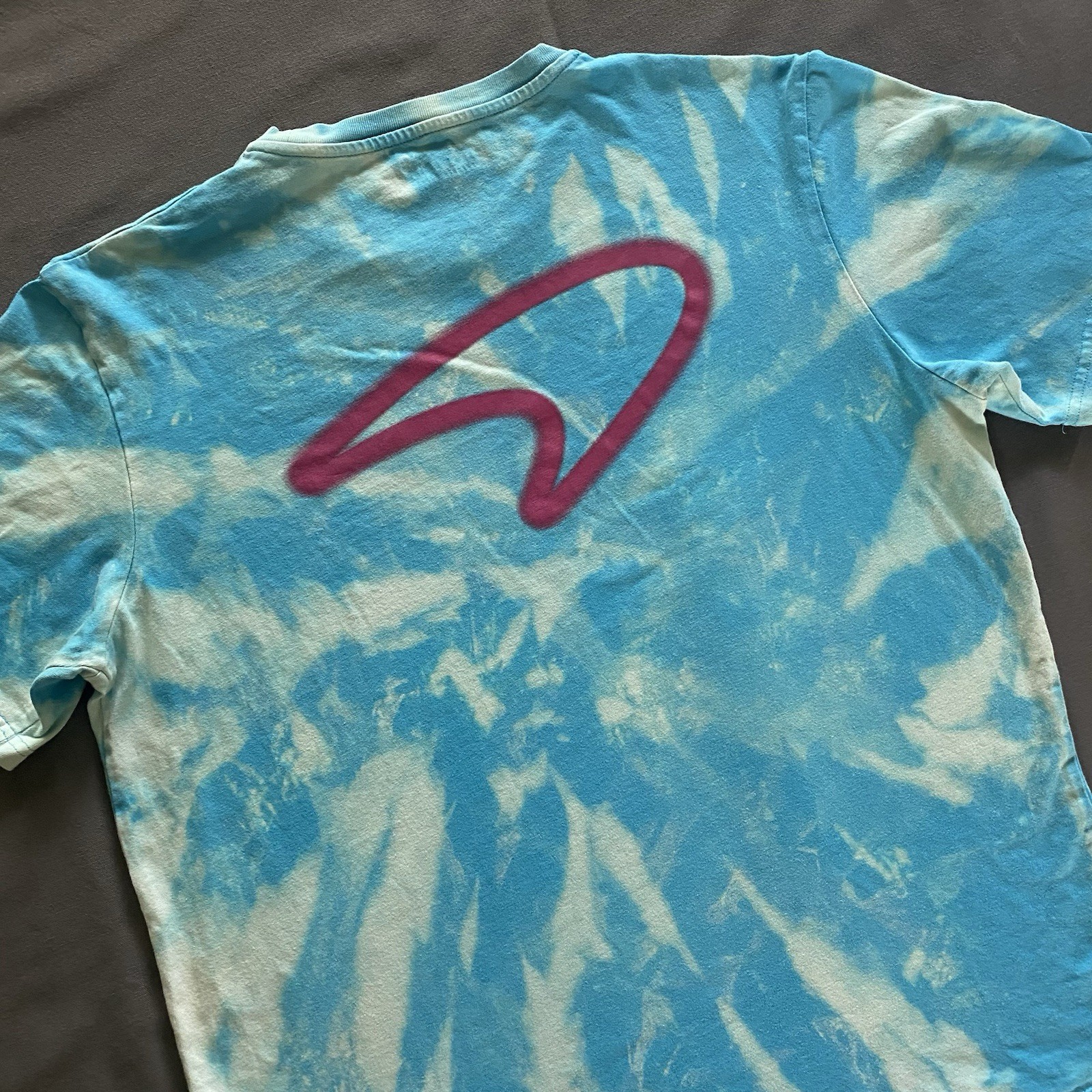 McLaren Formula 1 Team Miami T Shirt Mens Large Light Blue Bleach Dye F1