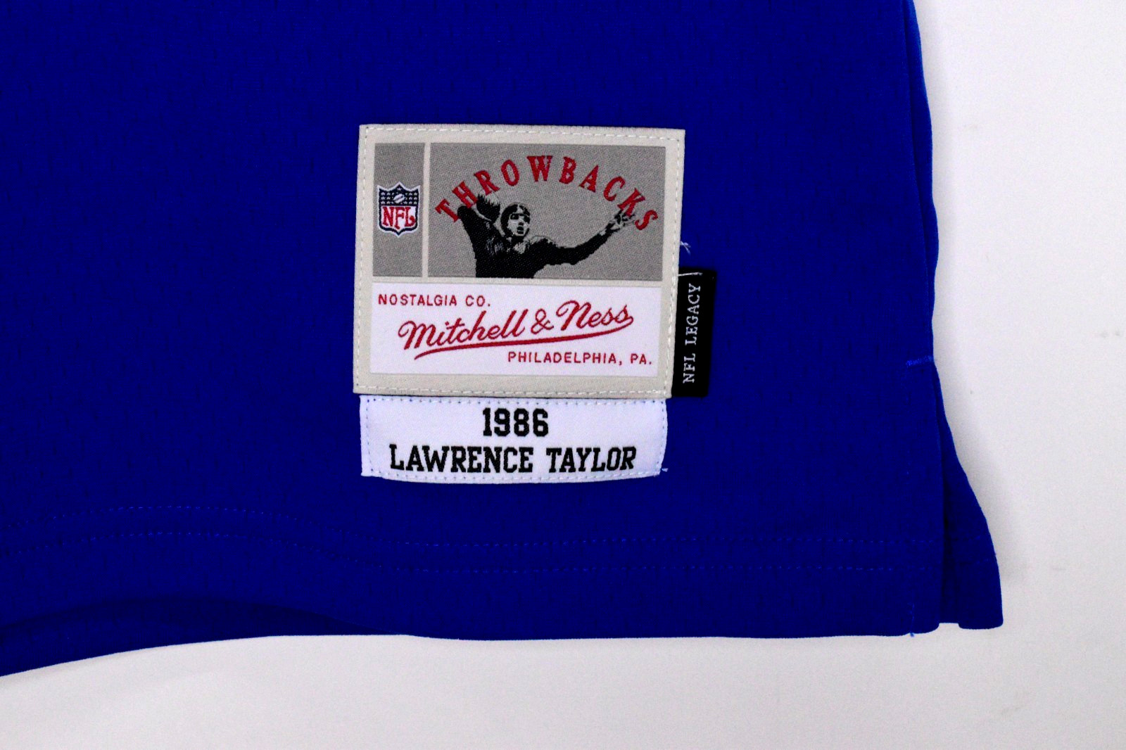 Mitchell & Ness New York Giants #56 Lawrence Taylor Youth NFL Legacy Jersey -NWT