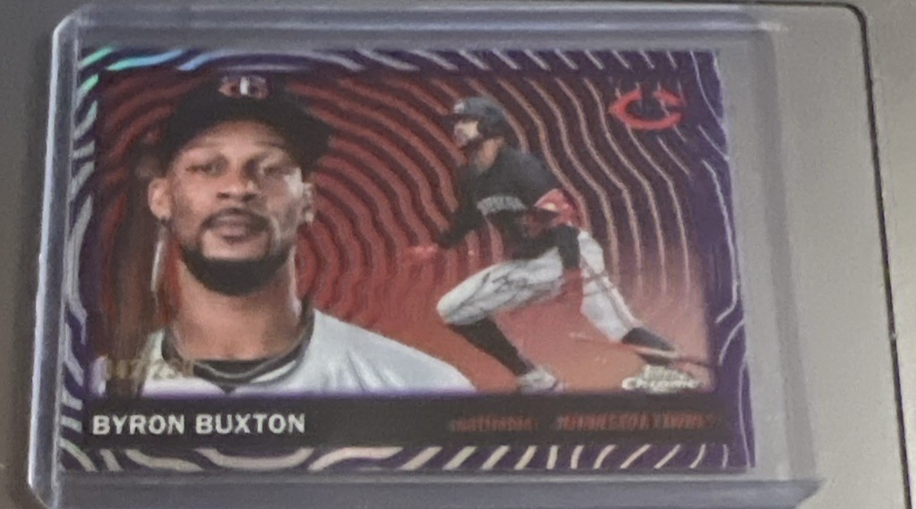 Byron Buxton Minnesota Twins 2025 Topps Platinum Vibration Refractor #042/250