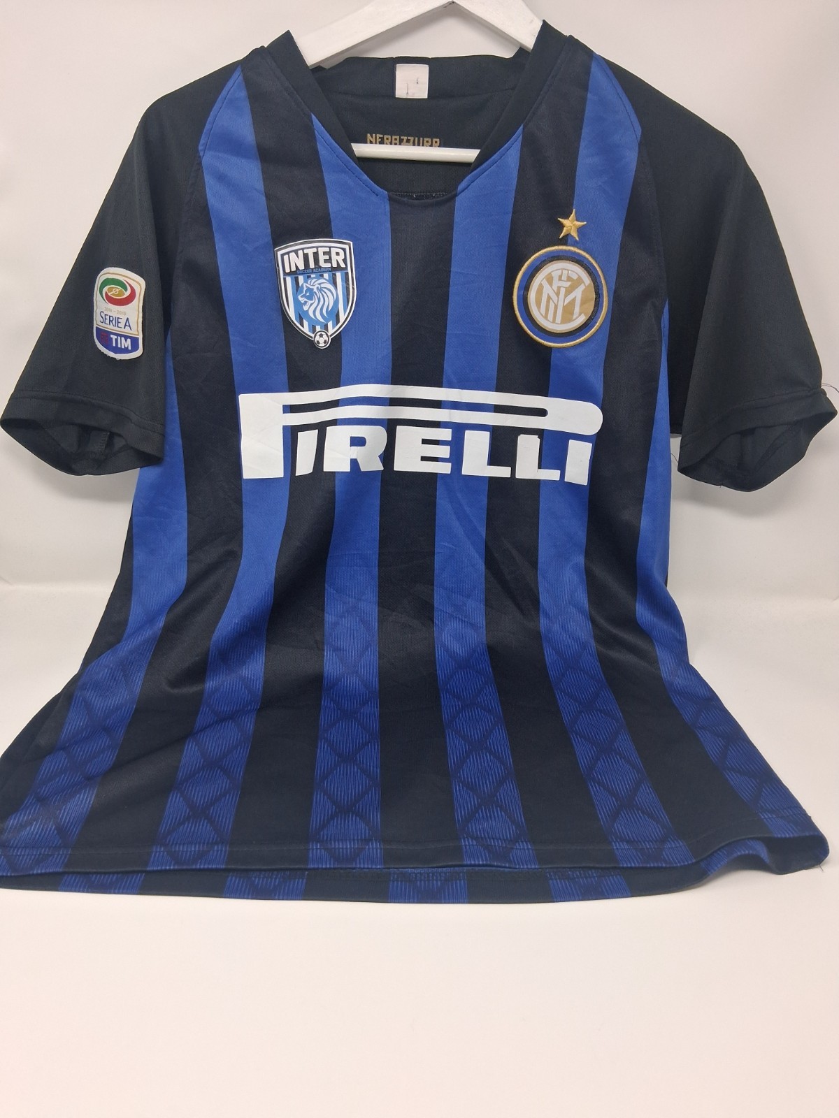 Inter Milan 2018-19 home jersey featuring a gold “NERAZZURRI” inner-neck detail