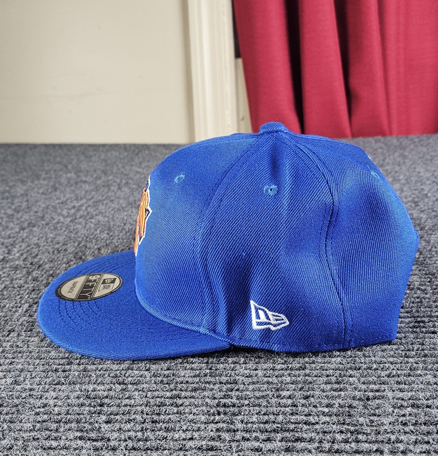 New York Knicks New Era 2026 NBA Finals Side Patch 9FIFTY Snapback Hat – NEW