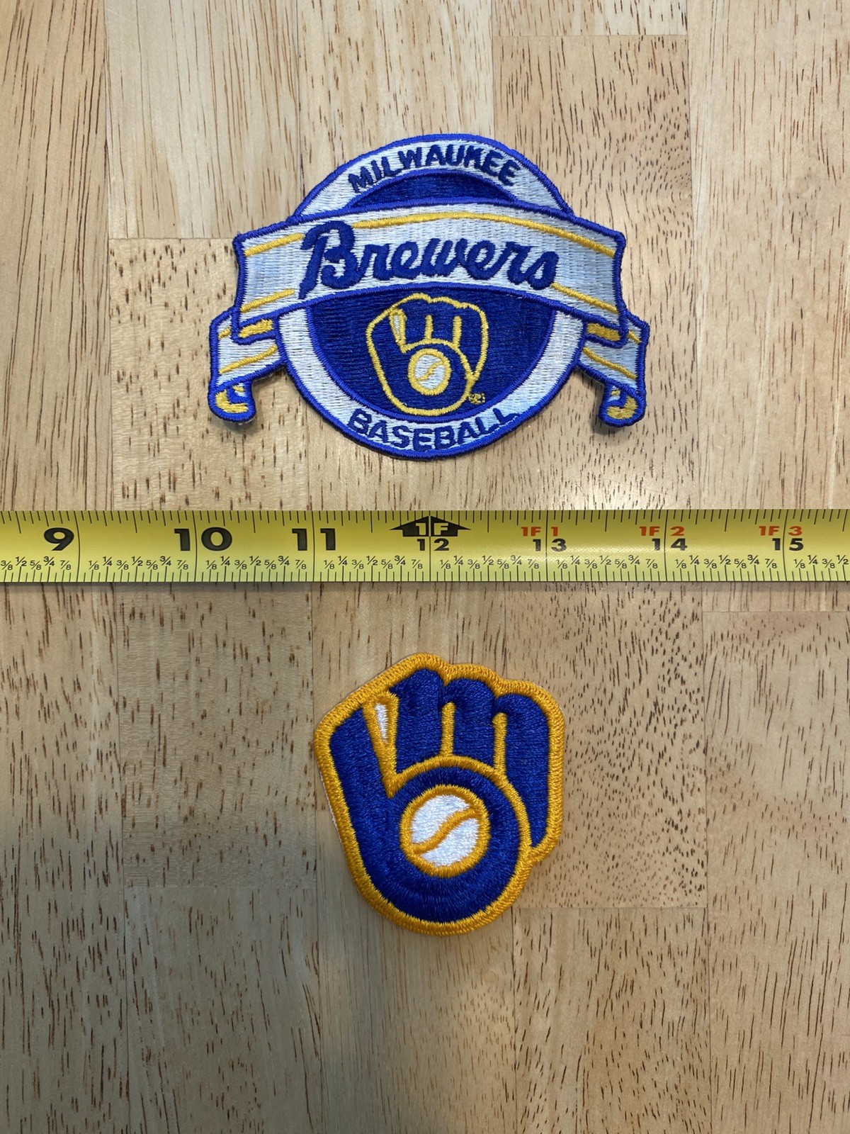 NOS MILWAUKEE BREWERS MLB BASEBALL IRON ON EMBROIDERED PATCH SET OF 2 IRREGULAR