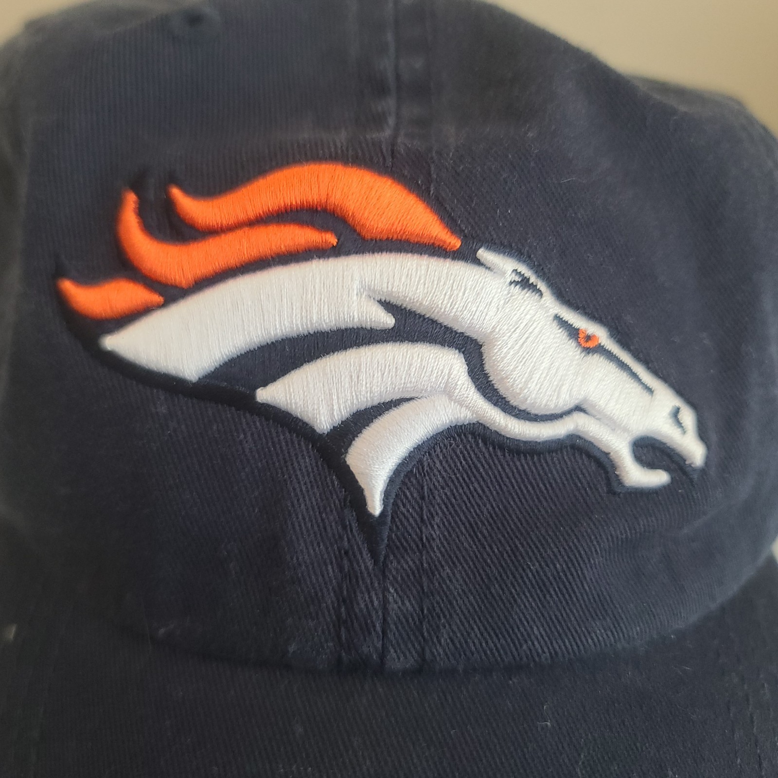 Denver Broncos Mens Navy Blue Large Fitted Adjustable Football Hat Cap
