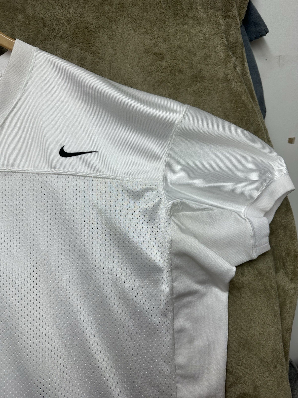 Solid White Any Team Blank Custom Jersey Mens XXL 2XL Nike Engineered practice