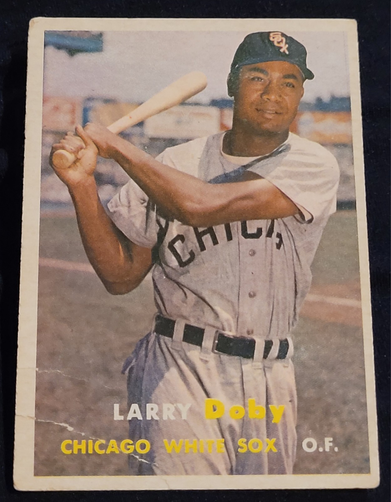 1957 Topps – Larry Doby #85 Chicago White Sox Crease