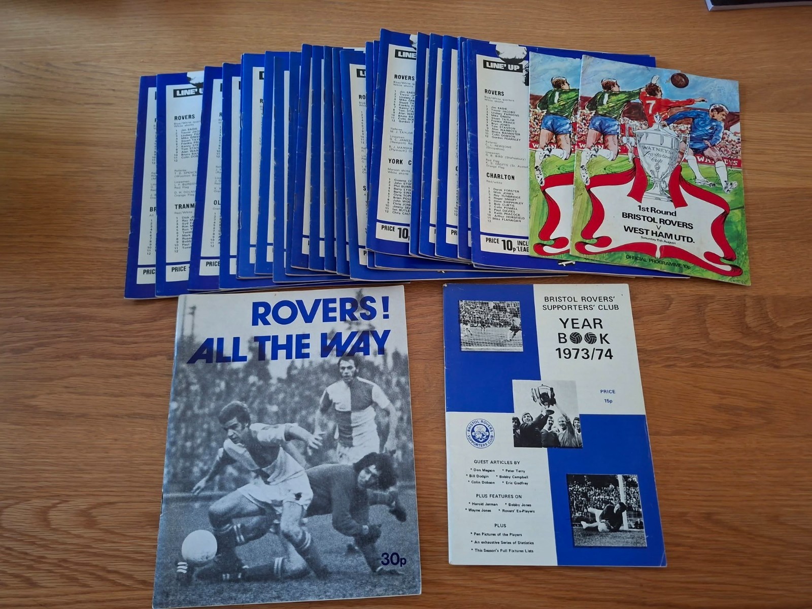 1973-74 Bristol Rovers full set homes + Extras