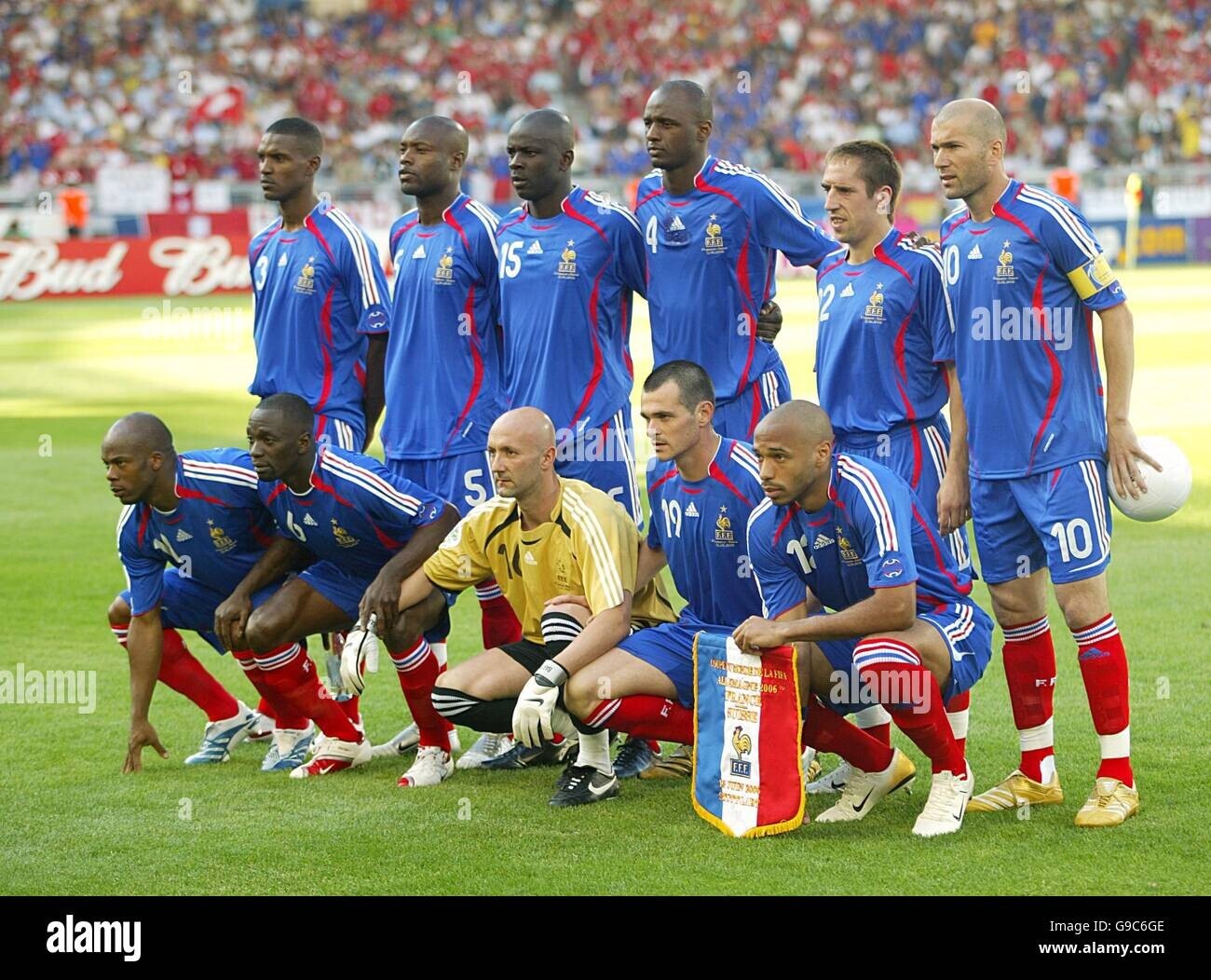 FRANCE HOME World Cup 2006 – Football Soccer – ZIDANE # 10 – 2XL (Run Small)