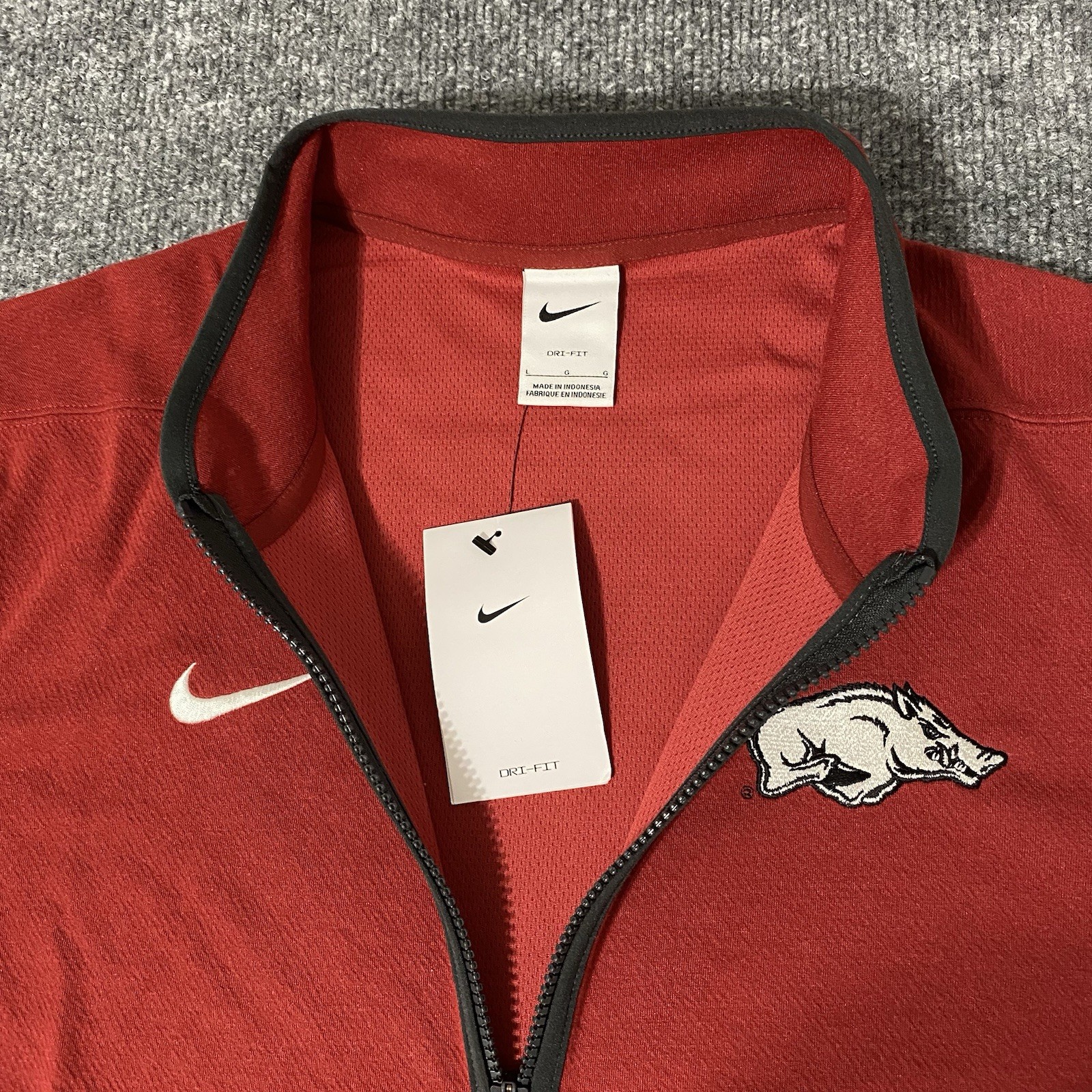 Nike Arkansas Razorbacks Mens Large 1/4 Zip Victory Dri-Fit Pullover NWT